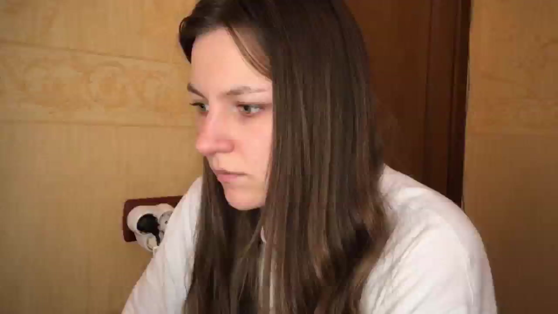 Gallery image thumbnail from EvaOlive's myfreecams stream on, 05/05/2025, 21:39 image 14 of 20