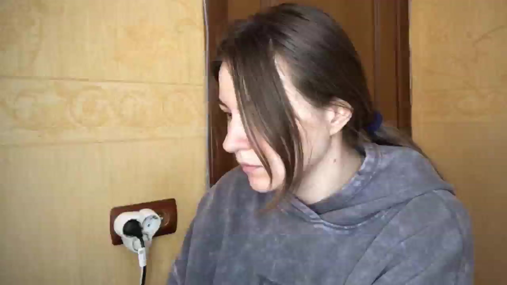 Gallery image thumbnail from EvaOlive's myfreecams stream on, 05/08/2025, 24:07 image 17 of 20