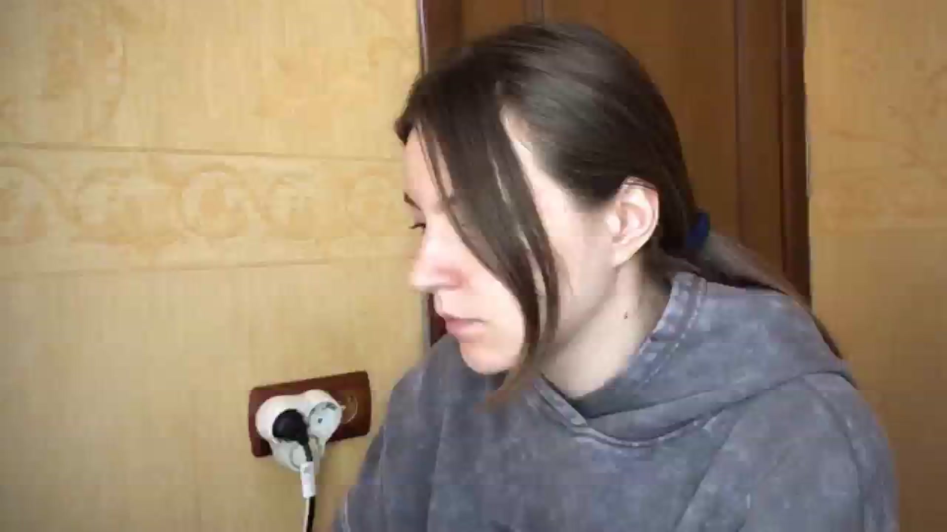 Gallery image thumbnail from EvaOlive's myfreecams stream on, 05/08/2025, 24:07 image 5 of 20