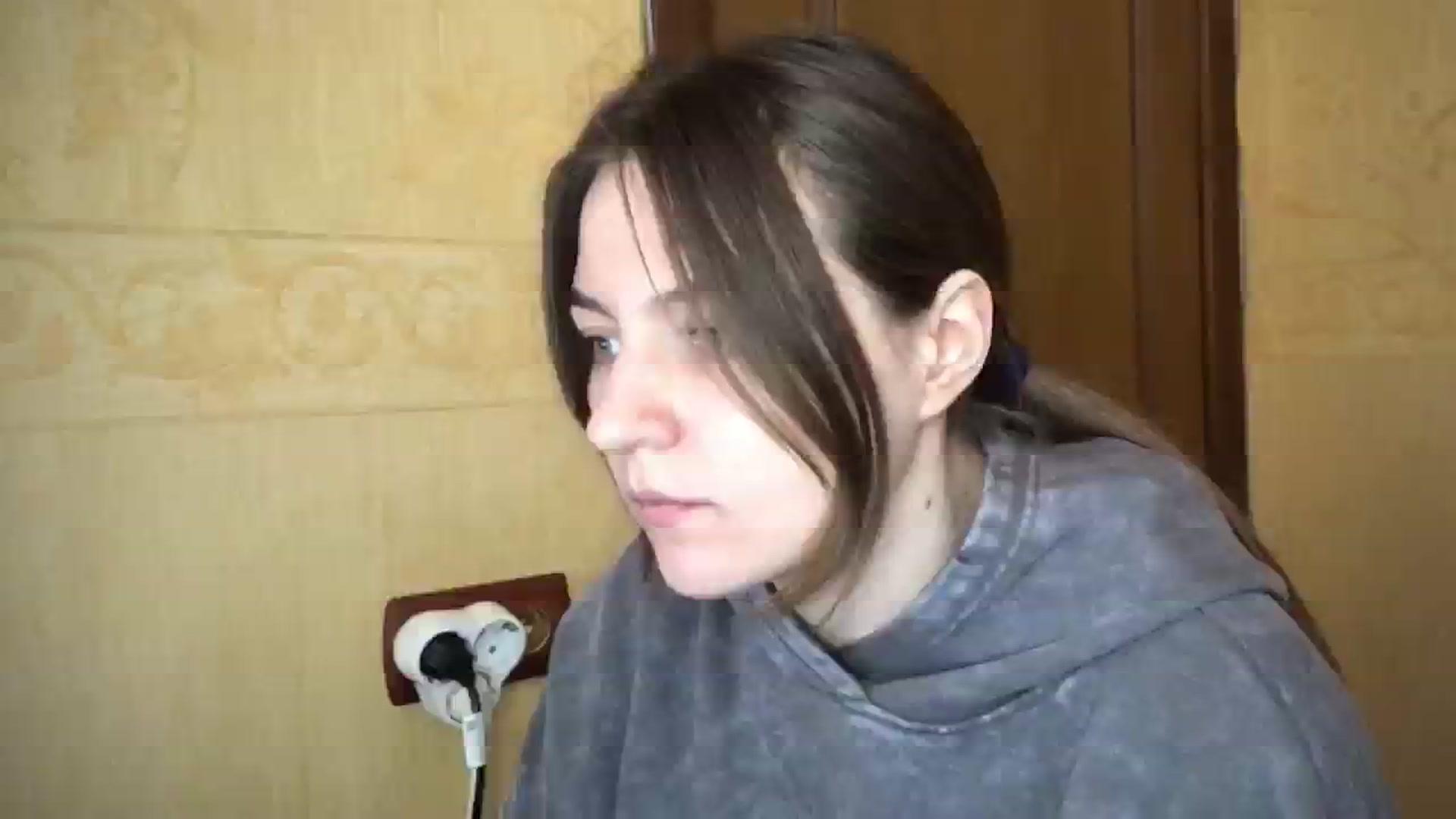 Gallery image thumbnail from EvaOlive's myfreecams stream on, 05/08/2025, 24:07 image 1 of 20