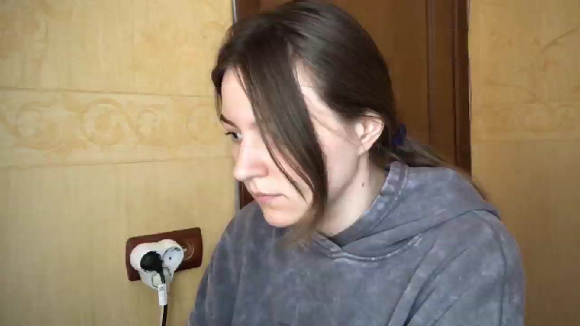 Gallery image thumbnail from EvaOlive's myfreecams stream on, 05/08/2025, 24:07 image 11 of 20