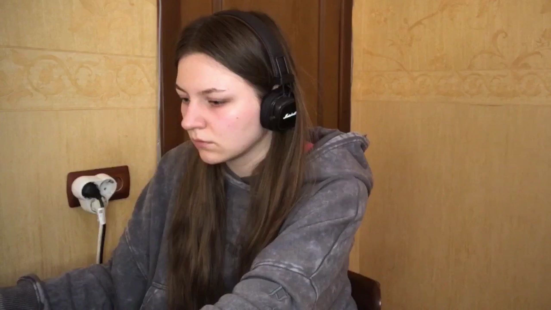 Gallery image thumbnail from EvaOlive's myfreecams stream on, 05/13/2025, 23:34 image 14 of 20