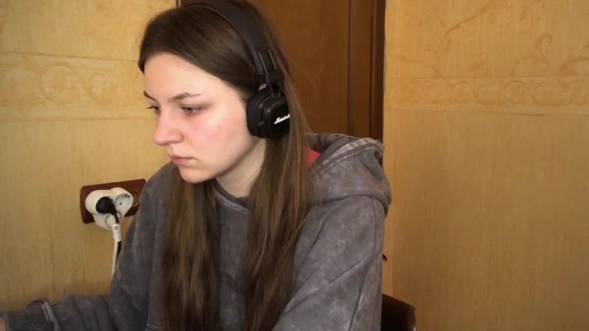 Gallery image thumbnail from EvaOlive's myfreecams stream on, 05/13/2025, 23:34 image 7 of 20