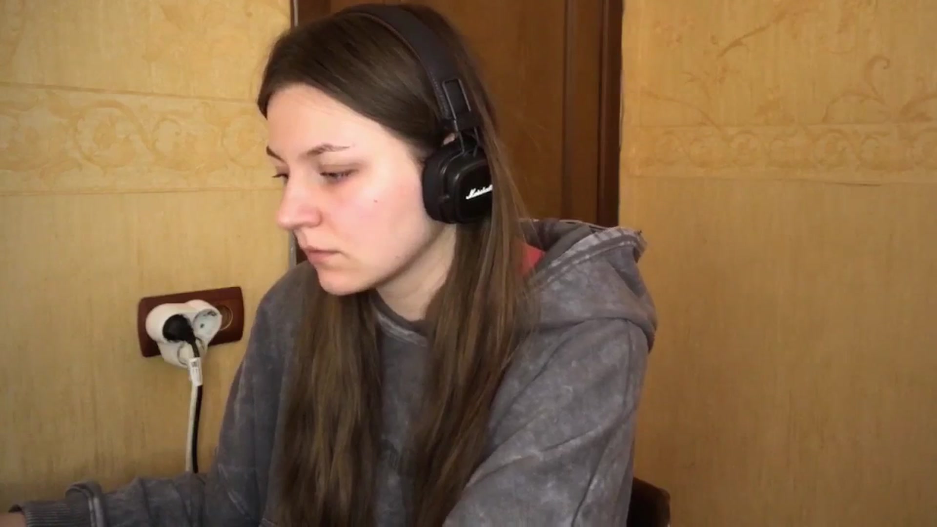 Gallery image thumbnail from EvaOlive's myfreecams stream on, 05/13/2025, 23:34 image 5 of 20