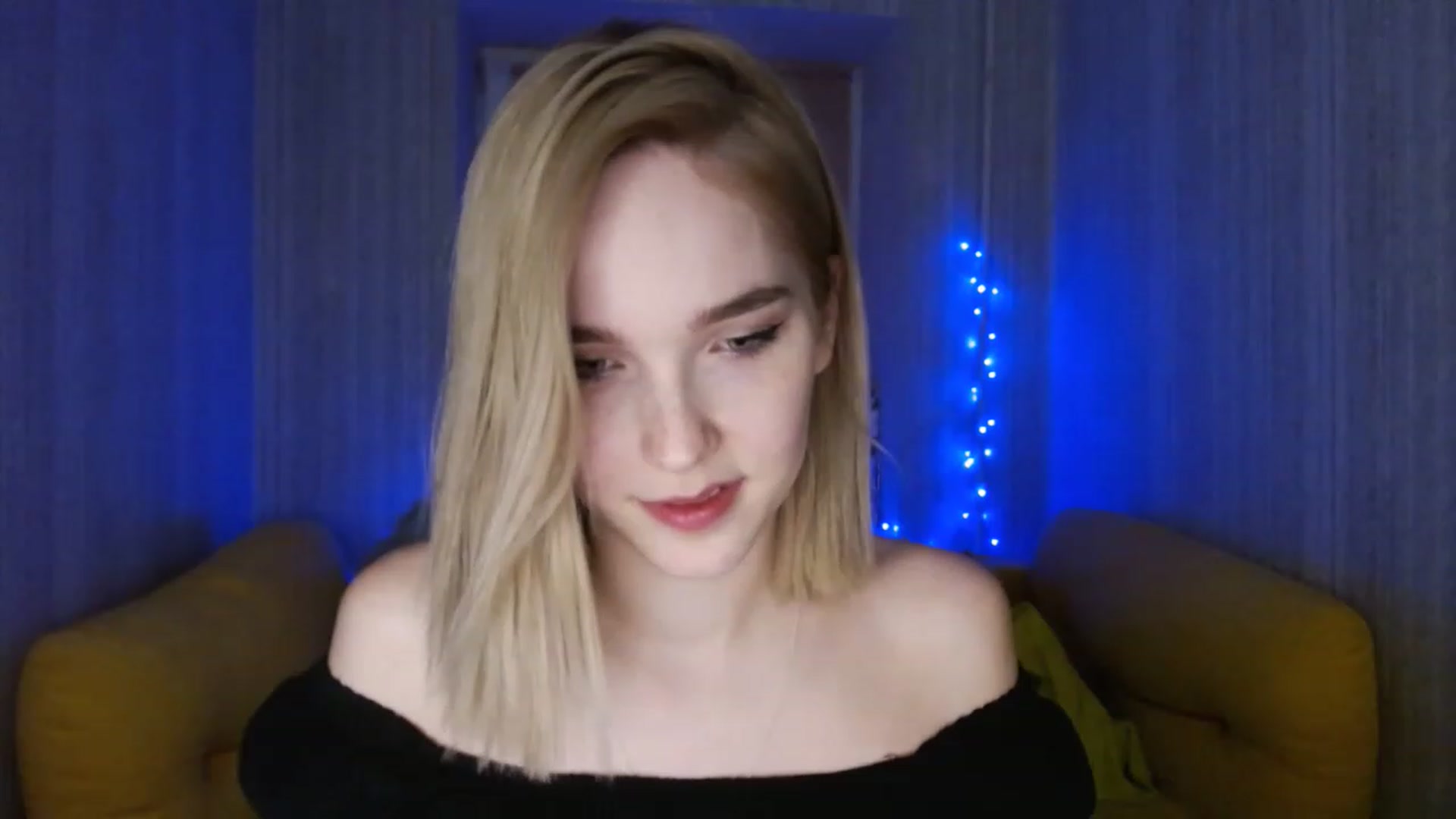 Gallery image thumbnail from EvaRockStar's myfreecams stream on, 12/06/2022, 14:47 image 15 of 20