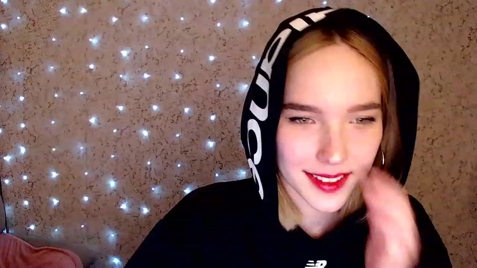 Gallery image thumbnail from EvaRockStar's myfreecams stream on, 12/08/2022, 14:24 image 9 of 20