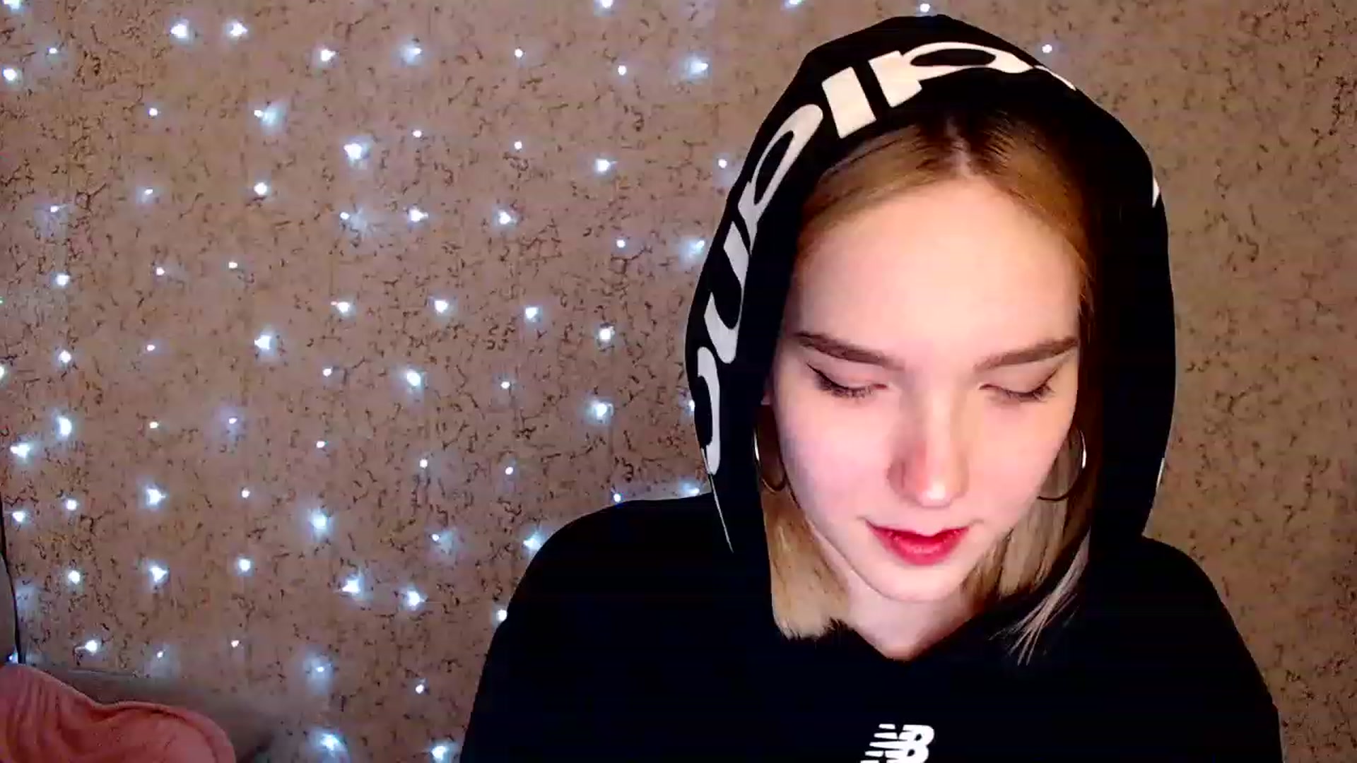 Gallery image thumbnail from EvaRockStar's myfreecams stream on, 12/08/2022, 14:24 image 6 of 20