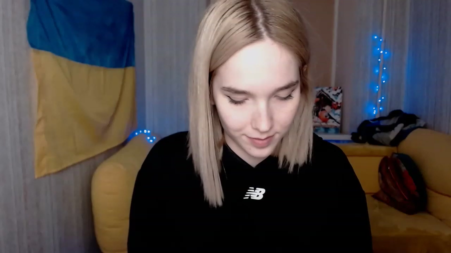 Gallery image thumbnail from EvaRockStar's myfreecams stream on, 12/10/2022, 17:25 image 16 of 20
