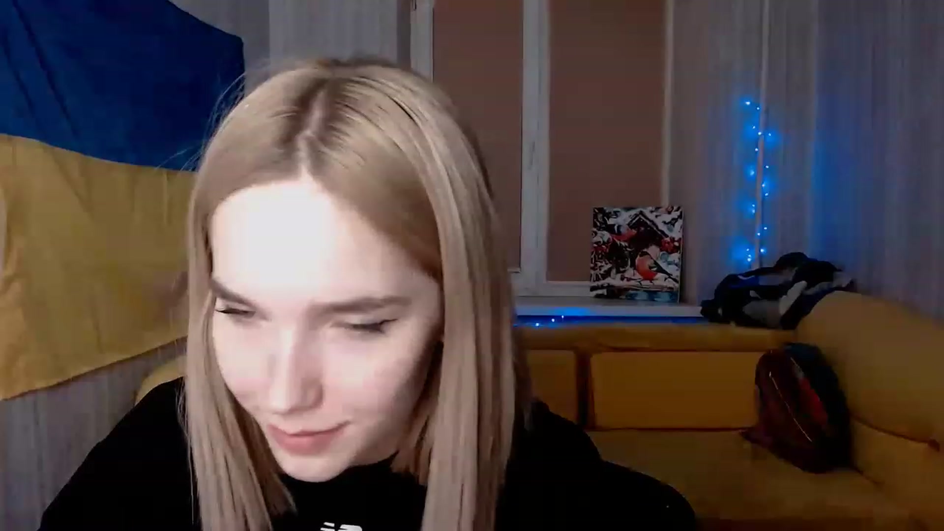 Gallery image thumbnail from EvaRockStar's myfreecams stream on, 12/10/2022, 17:25 image 3 of 20