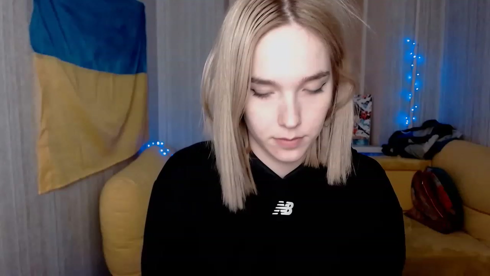 Gallery image thumbnail from EvaRockStar's myfreecams stream on, 12/10/2022, 17:25 image 15 of 20