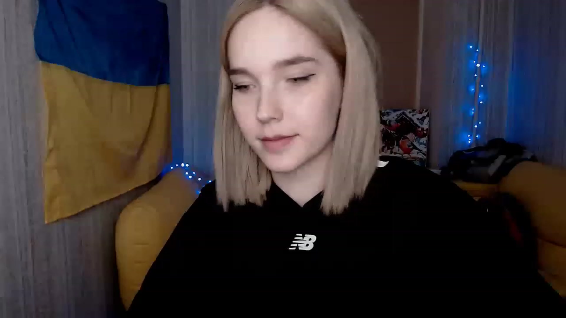 Gallery image thumbnail from EvaRockStar's myfreecams stream on, 12/10/2022, 17:25 image 17 of 20