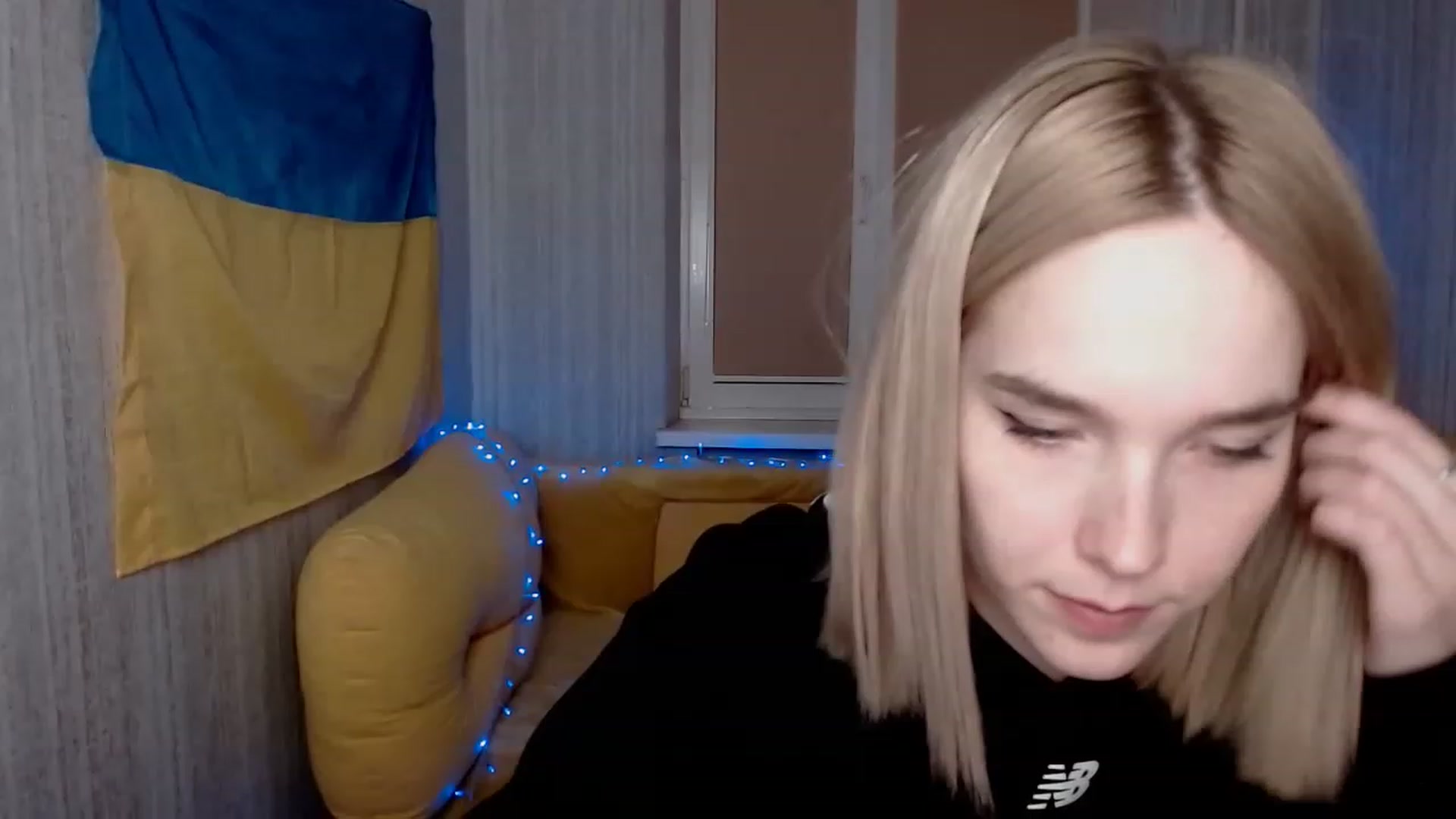 Gallery image thumbnail from EvaRockStar's myfreecams stream on, 12/10/2022, 17:25 image 13 of 20