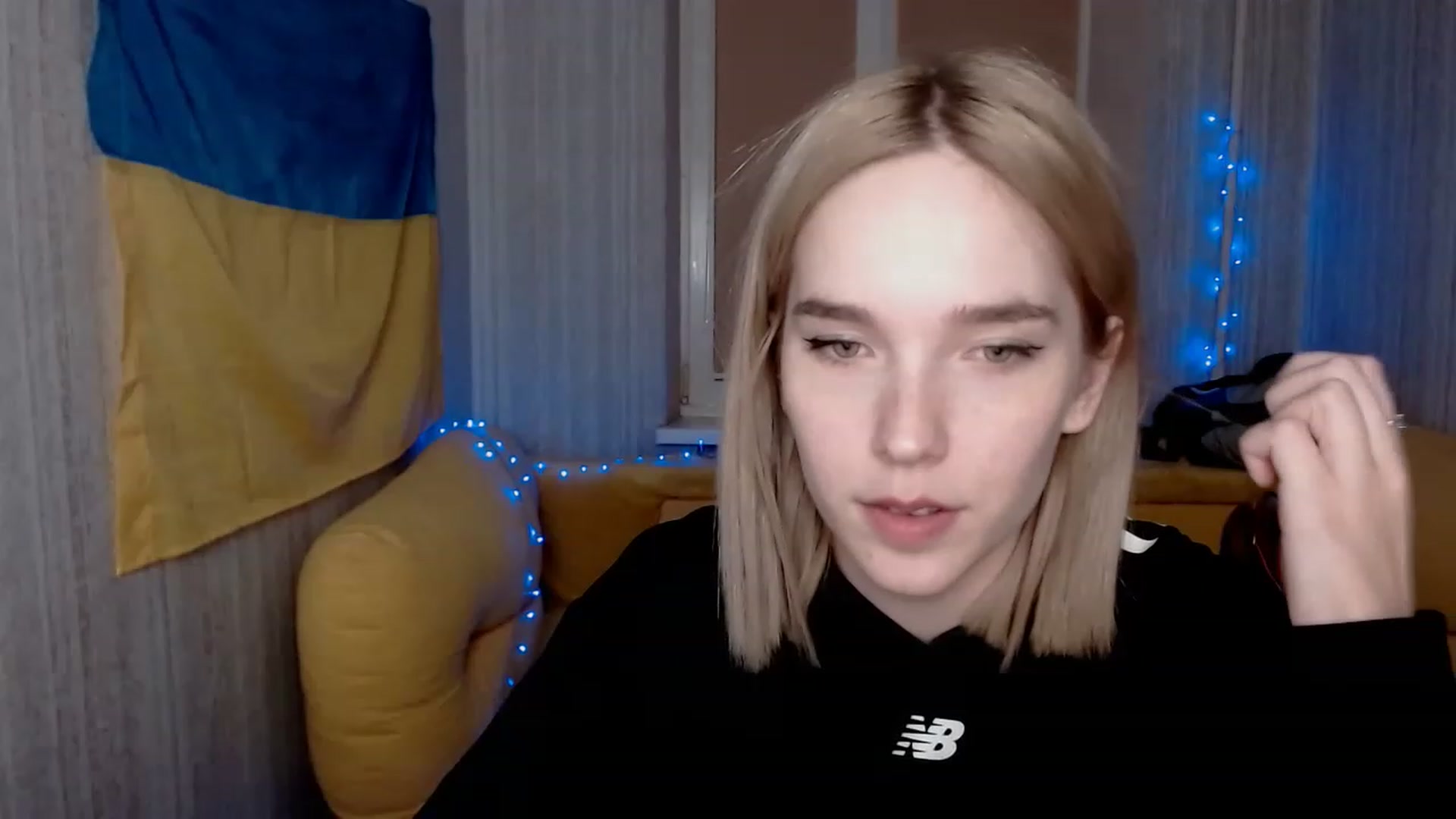 Gallery image thumbnail from EvaRockStar's myfreecams stream on, 12/10/2022, 17:25 image 11 of 20
