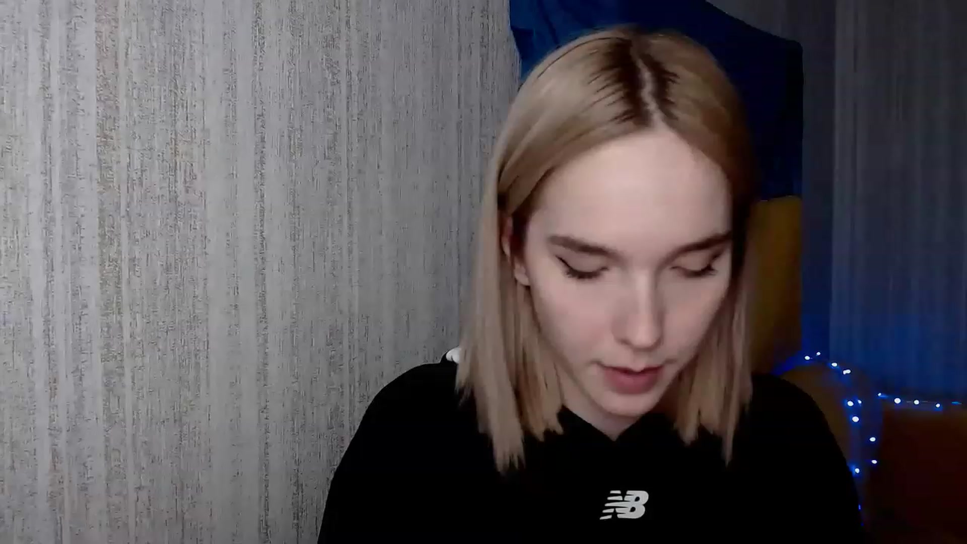 Gallery image thumbnail from EvaRockStar's myfreecams stream on, 12/10/2022, 19:07 image 1 of 20