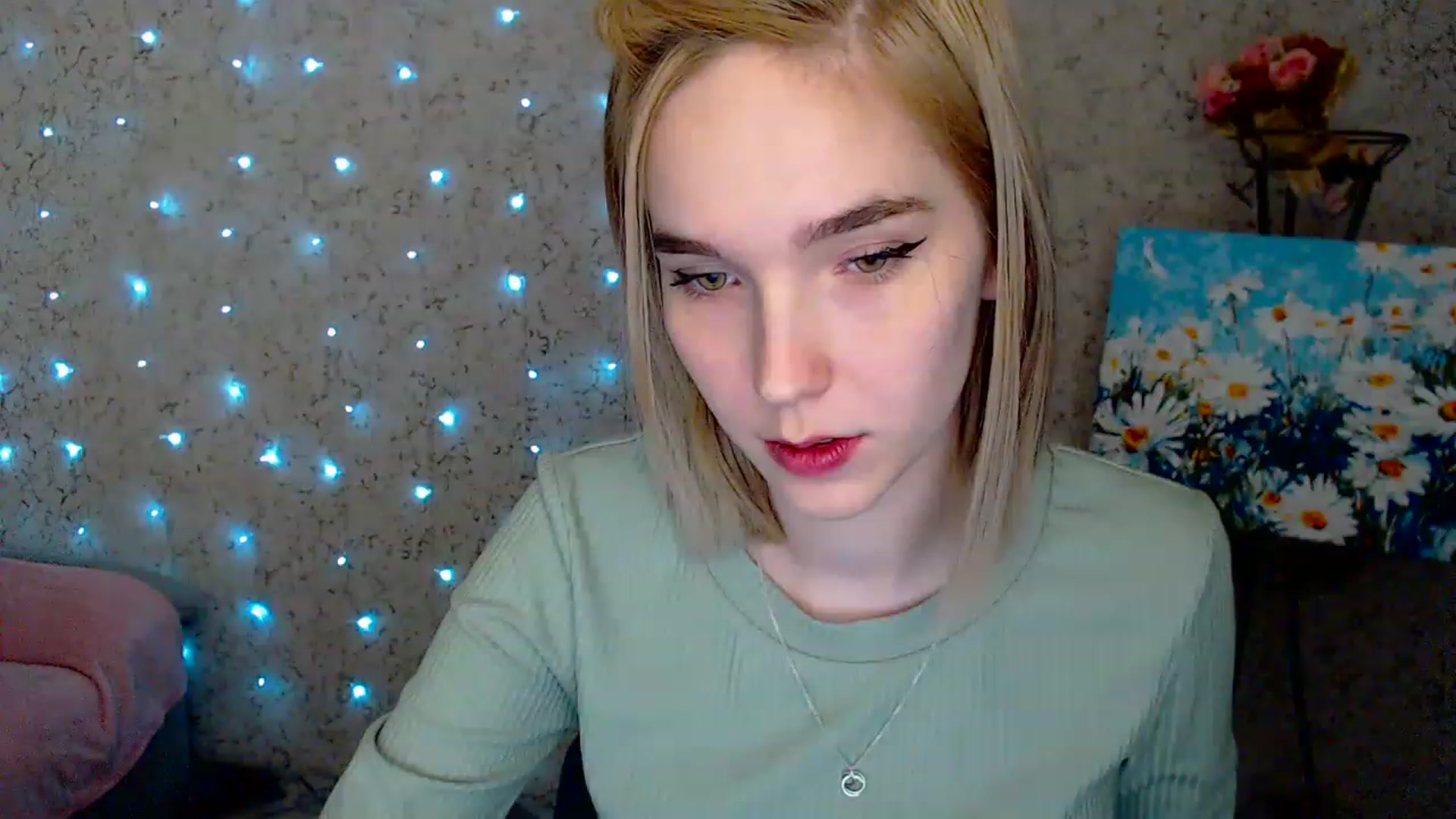 Gallery image thumbnail from EvaRockStar's myfreecams stream on, 12/15/2022, 14:56 image 16 of 20