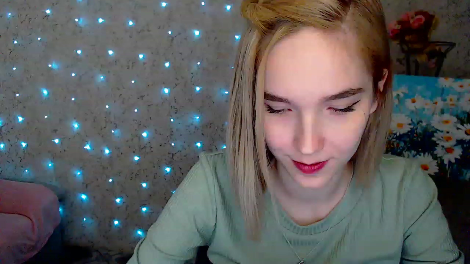 Gallery image thumbnail from EvaRockStar's myfreecams stream on, 12/15/2022, 14:56 image 7 of 20