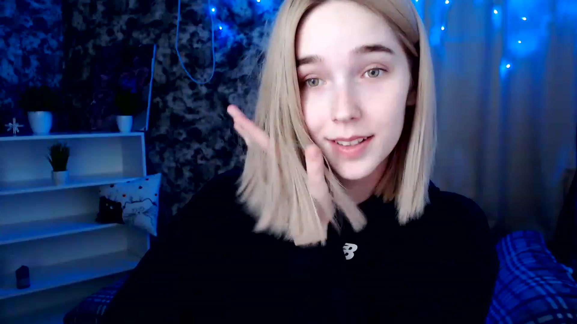 Gallery image thumbnail from EvaRockStar's myfreecams stream on, 12/26/2022, 18:42 image 8 of 20