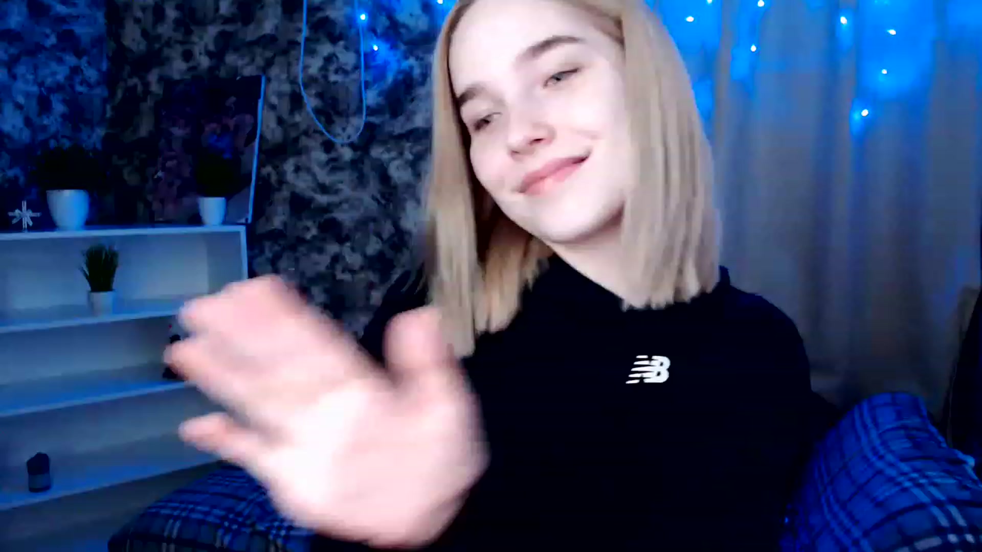 Gallery image thumbnail from EvaRockStar's myfreecams stream on, 12/26/2022, 18:42 image 7 of 20