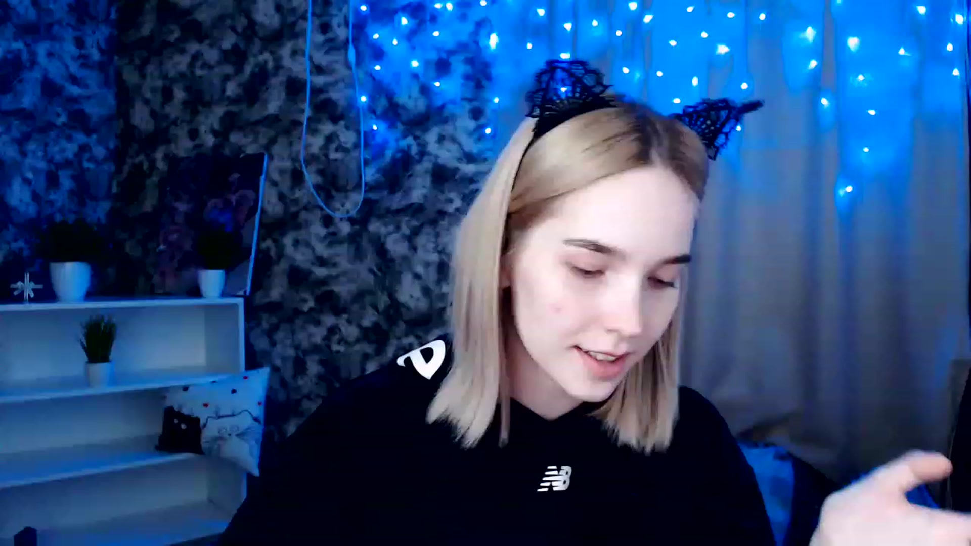 Gallery image thumbnail from EvaRockStar's myfreecams stream on, 12/26/2022, 18:42 image 15 of 20