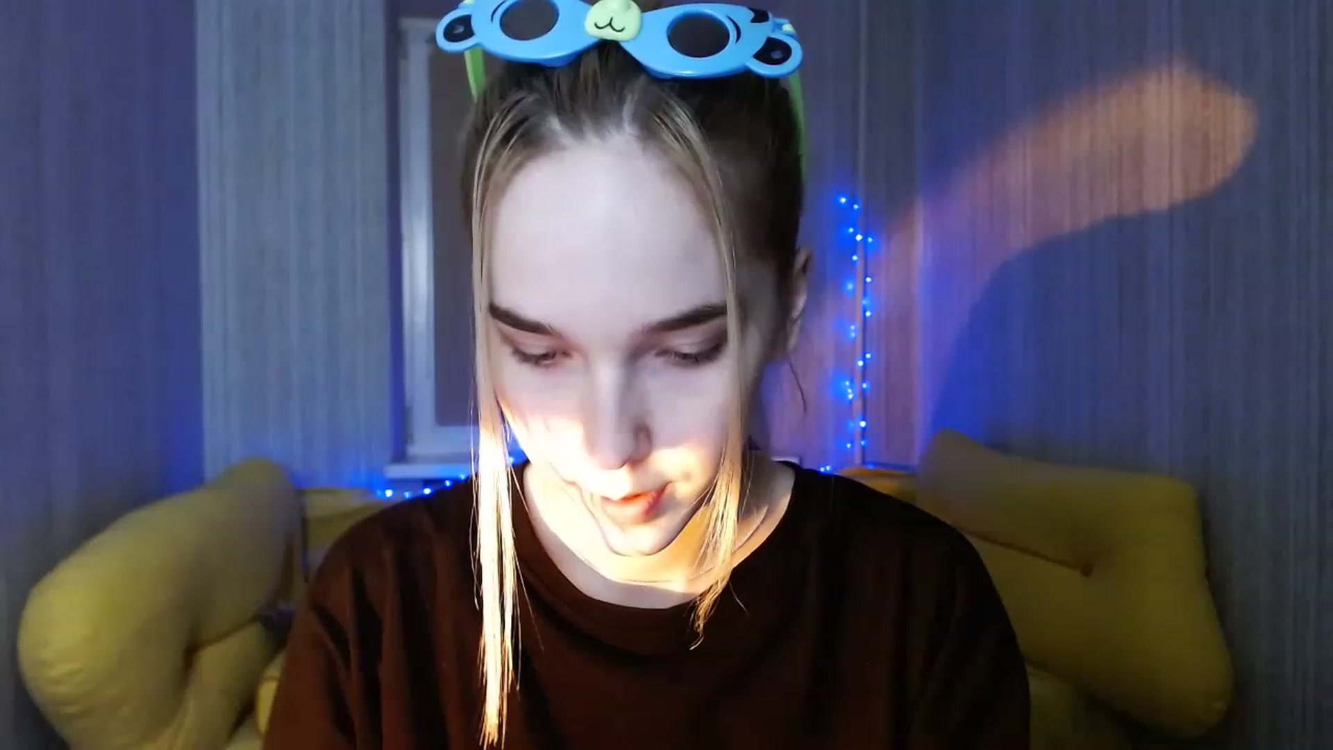 Gallery image thumbnail from EvaRockStar's myfreecams stream on, 12/28/2022, 17:14 image 15 of 20
