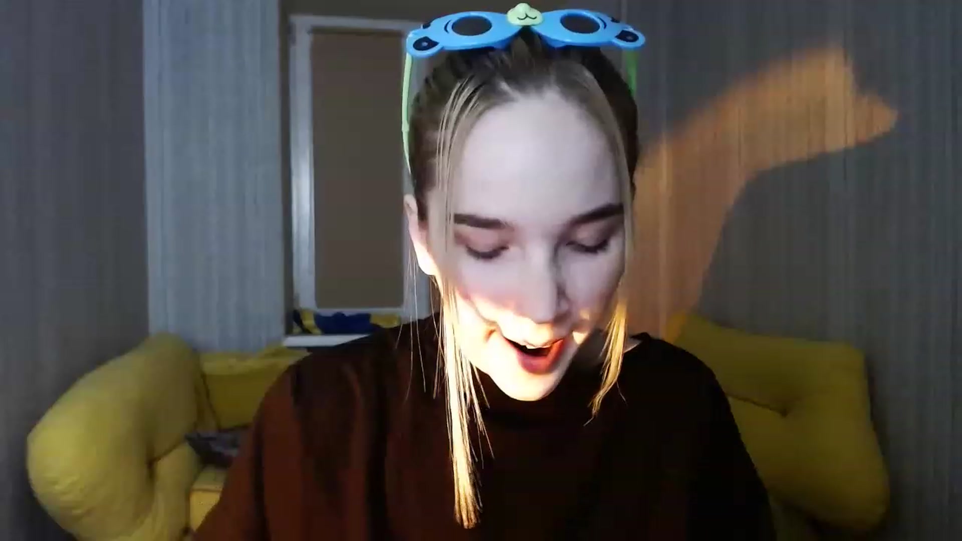 Gallery image thumbnail from EvaRockStar's myfreecams stream on, 12/28/2022, 17:14 image 11 of 20