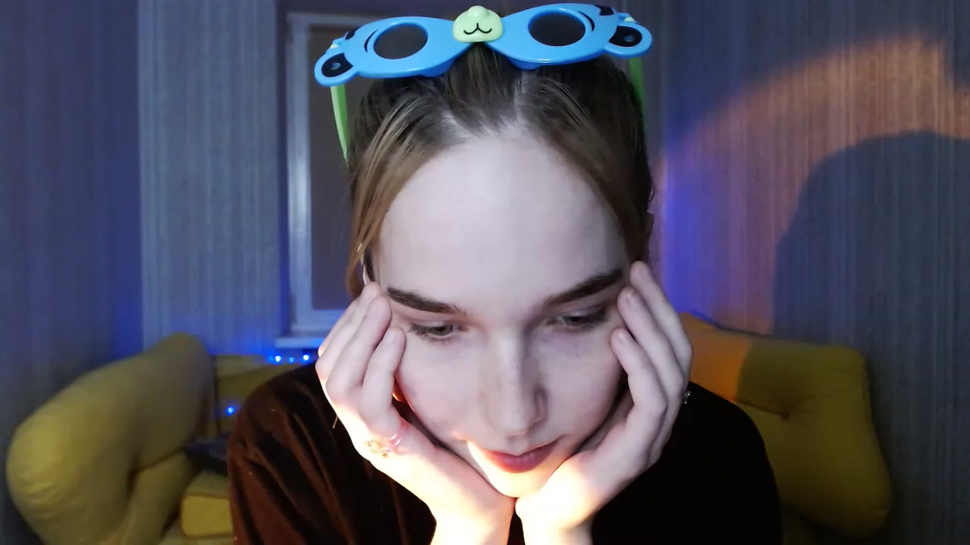 Gallery image thumbnail from EvaRockStar's myfreecams stream on, 12/28/2022, 17:14 image 17 of 20