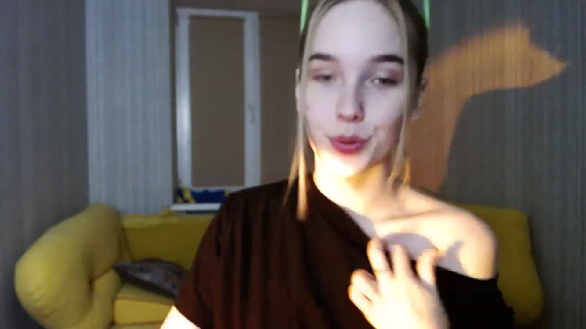 Gallery image thumbnail from EvaRockStar's myfreecams stream on, 12/28/2022, 17:14 image 9 of 20