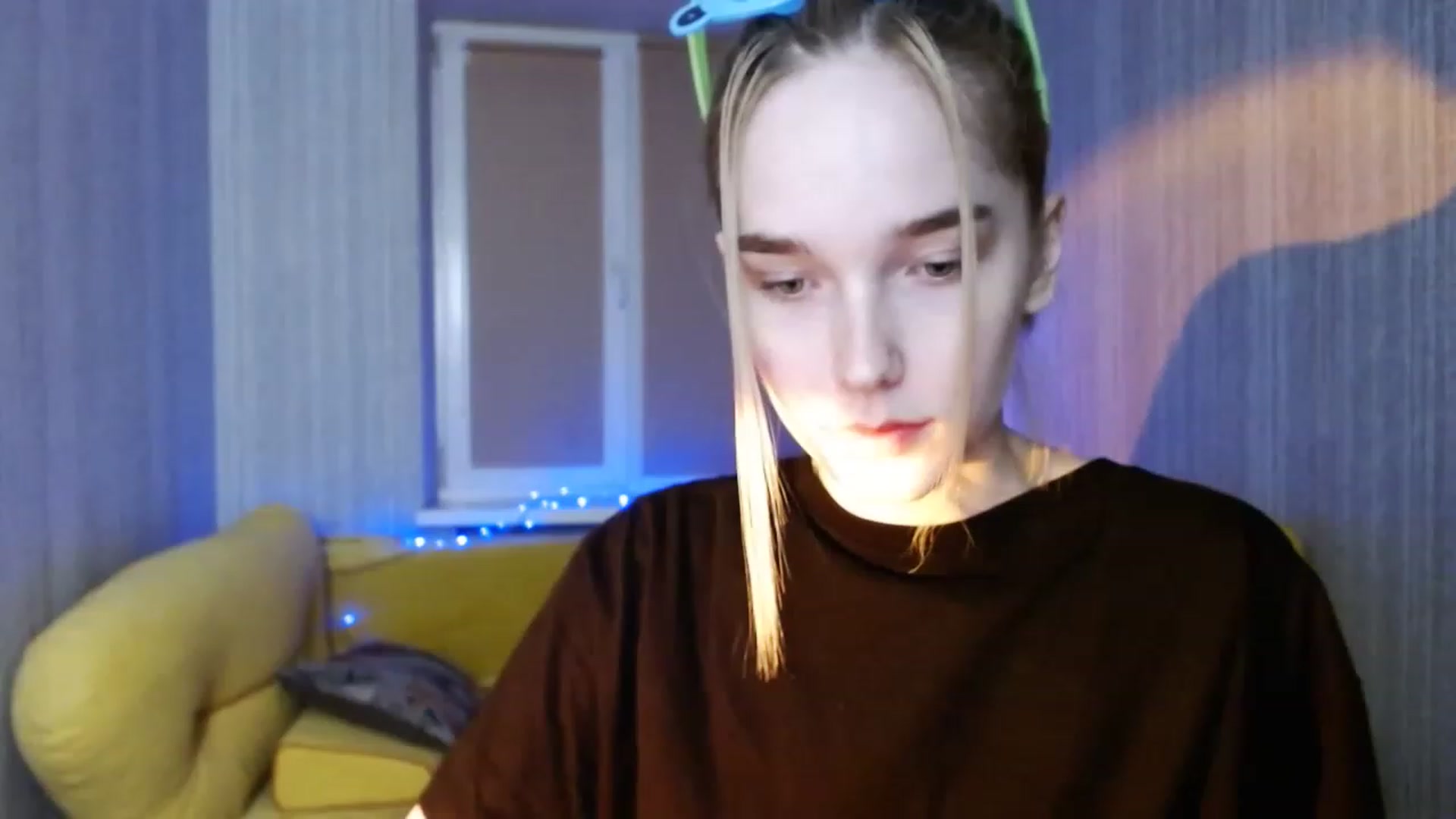 Gallery image thumbnail from EvaRockStar's myfreecams stream on, 12/28/2022, 17:14 image 20 of 20
