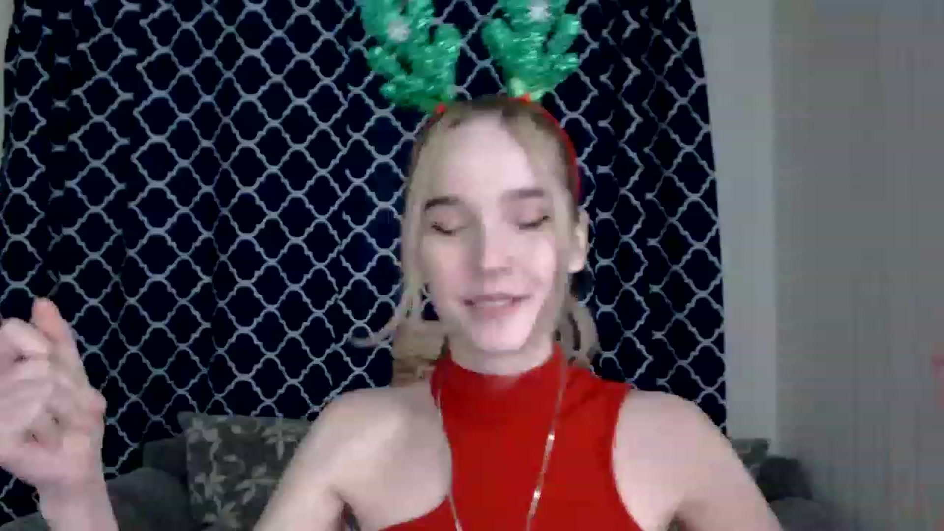 Gallery image thumbnail from EvaRockStar's myfreecams stream on, 01/03/2023, 18:38 image 14 of 20