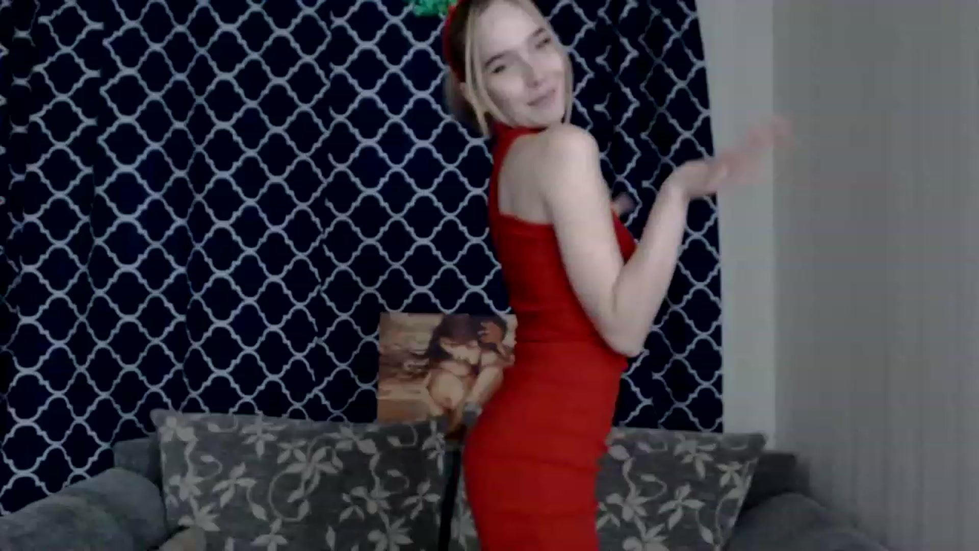 Gallery image thumbnail from EvaRockStar's myfreecams stream on, 01/03/2023, 18:38 image 8 of 20