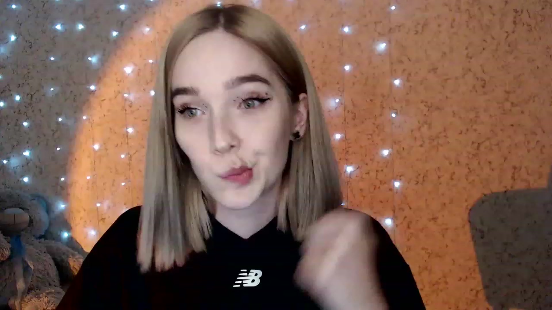 Gallery image thumbnail from EvaRockStar's myfreecams stream on, 01/04/2023, 20:58 image 10 of 20