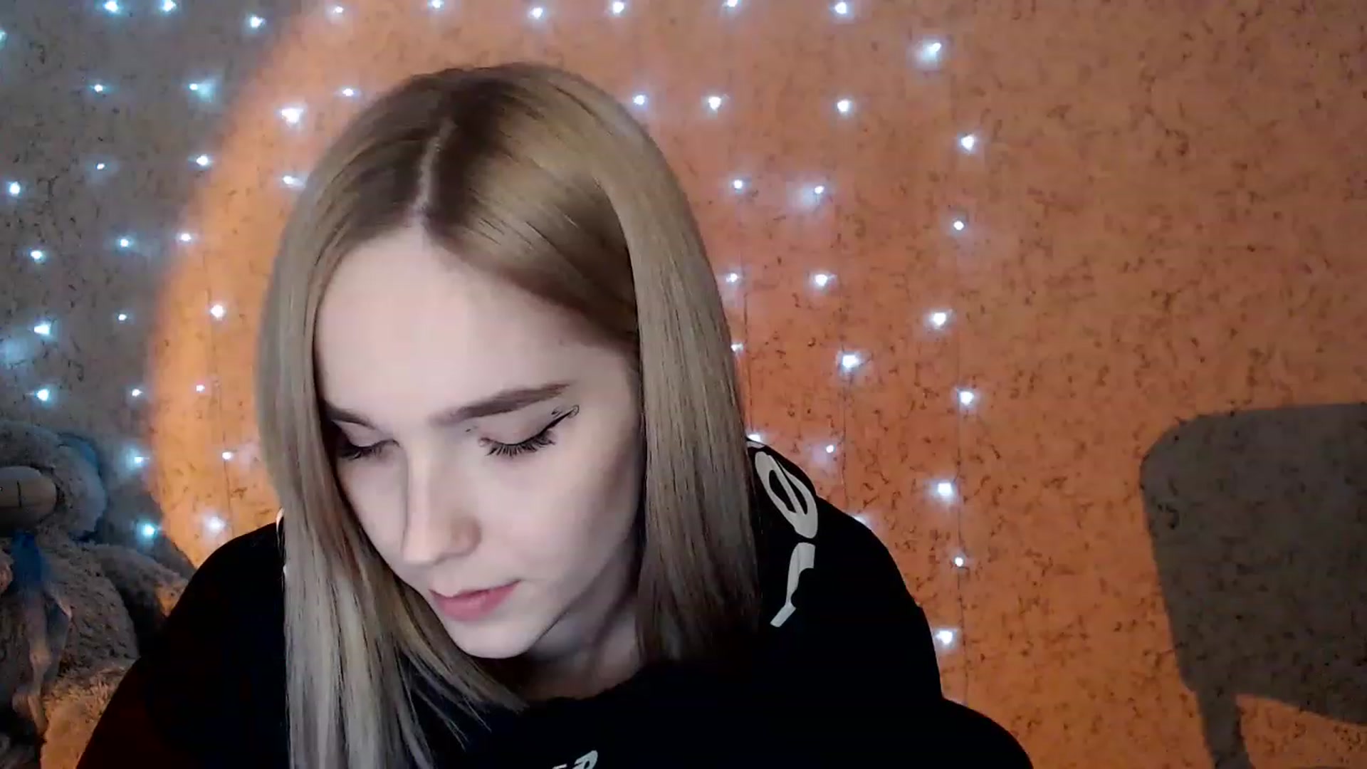 Gallery image thumbnail from EvaRockStar's myfreecams stream on, 01/04/2023, 20:58 image 14 of 20