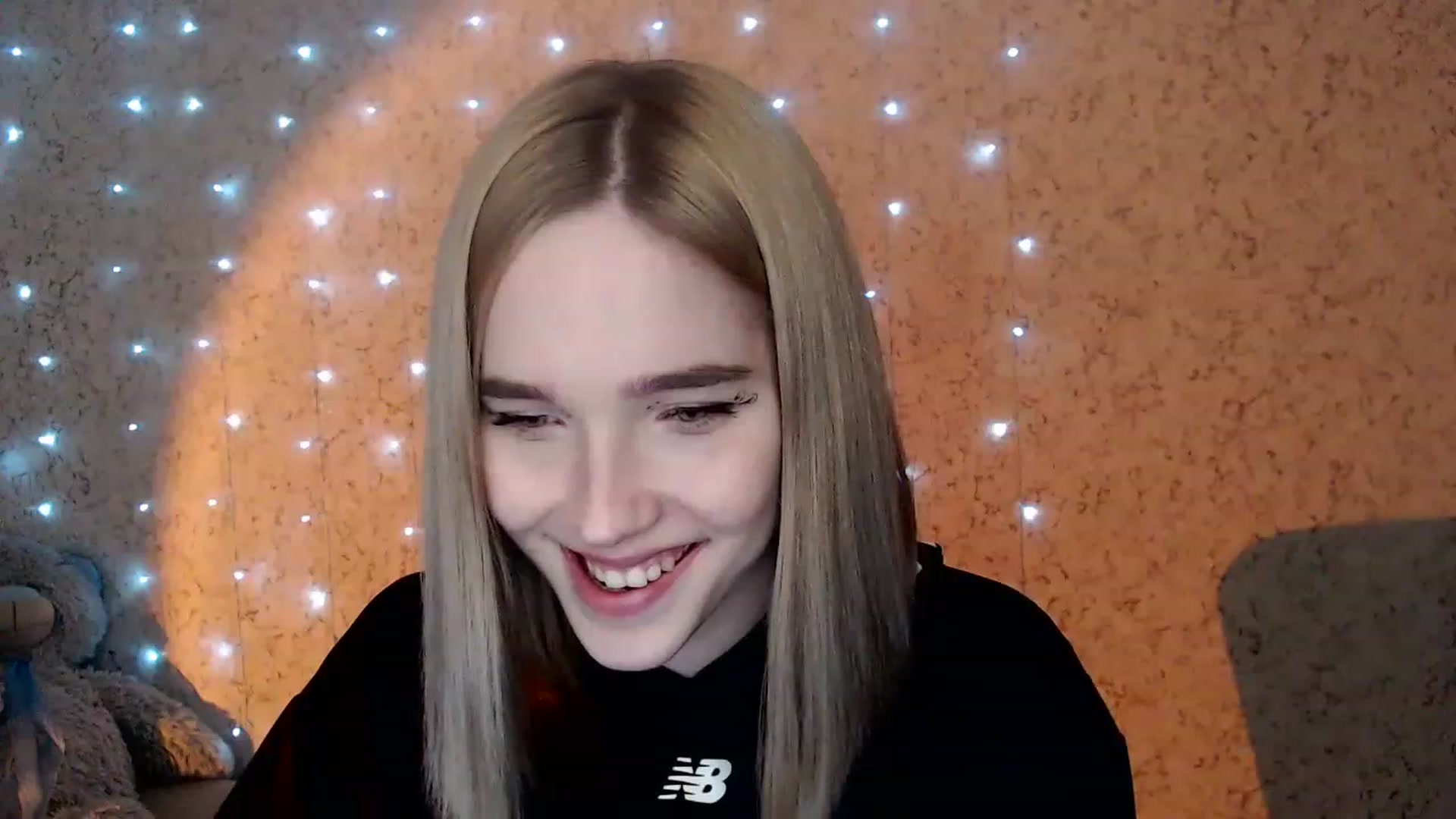 Gallery image thumbnail from EvaRockStar's myfreecams stream on, 01/04/2023, 20:58 image 12 of 20