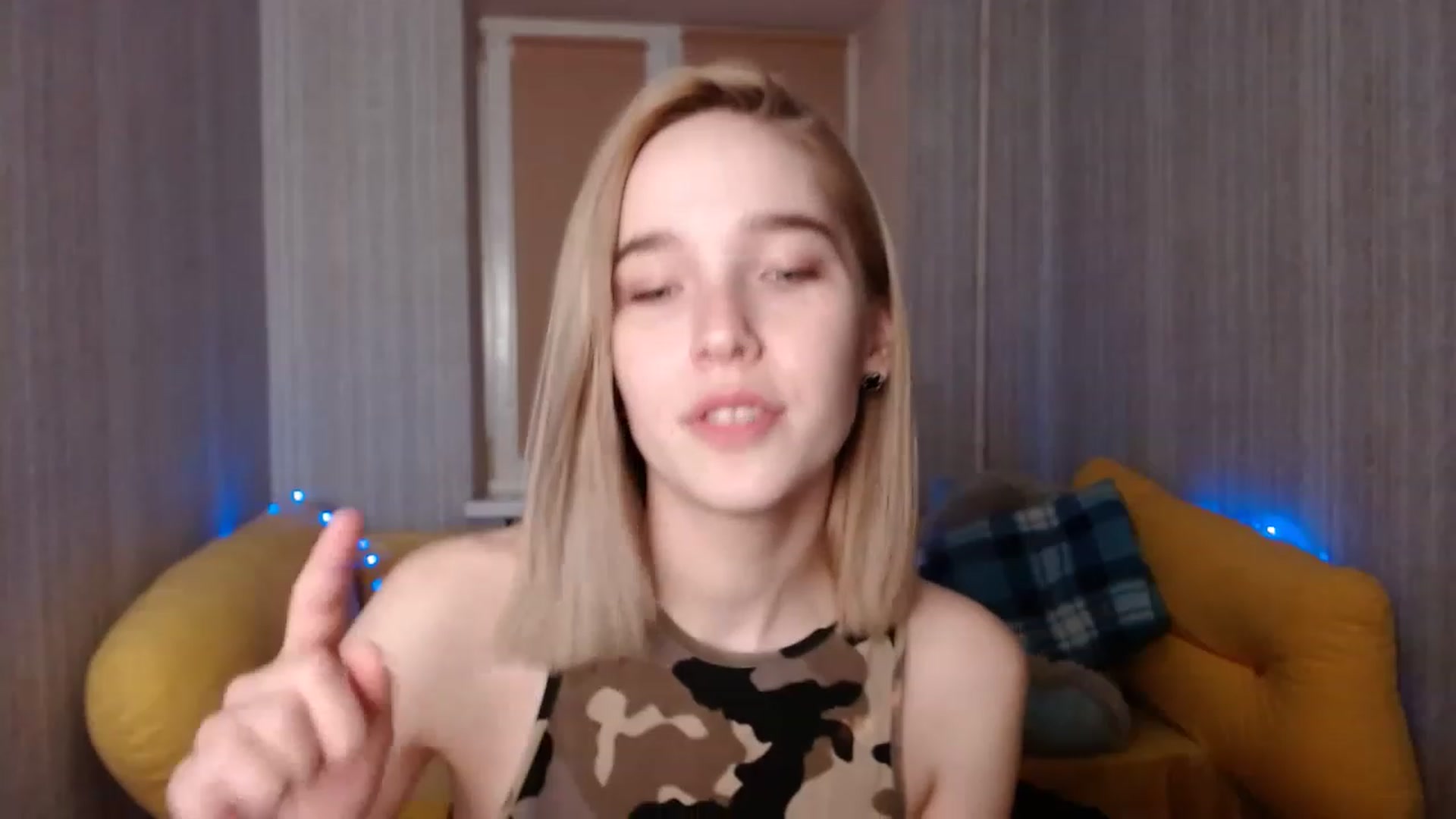 Gallery image thumbnail from EvaRockStar's myfreecams stream on, 01/07/2023, 16:17 image 14 of 20