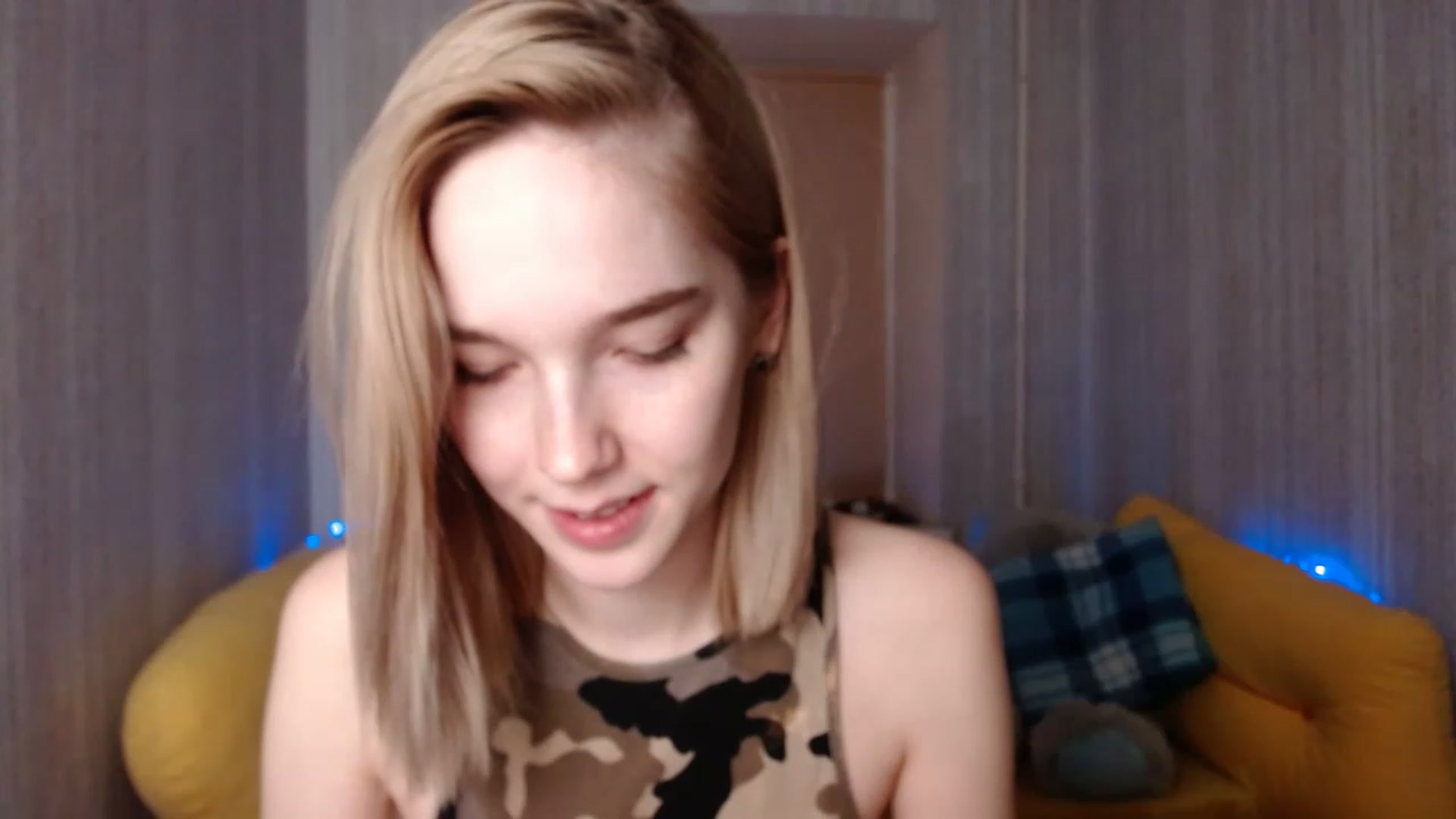 Gallery image thumbnail from EvaRockStar's myfreecams stream on, 01/07/2023, 16:17 image 6 of 20