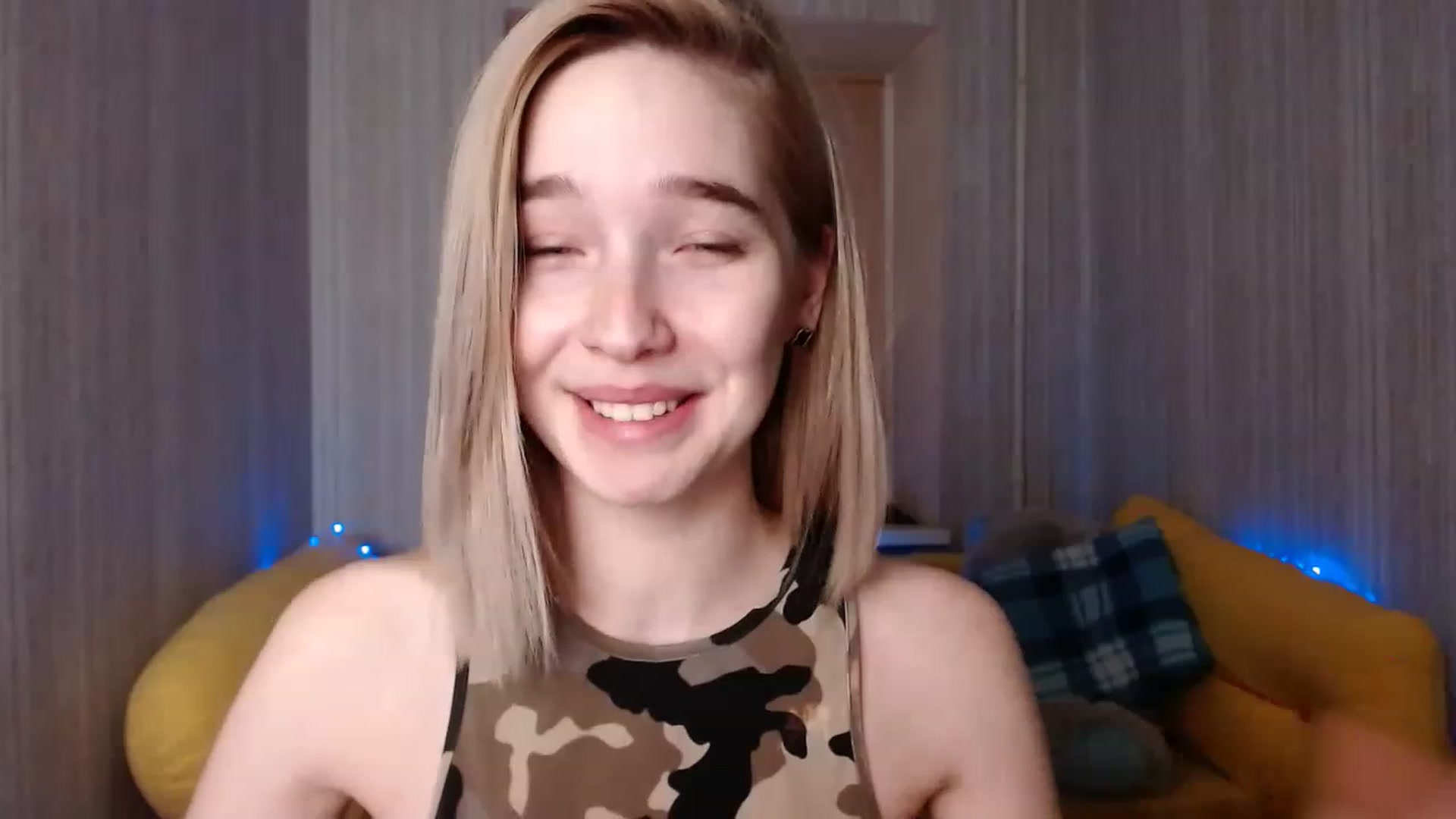 Gallery image thumbnail from EvaRockStar's myfreecams stream on, 01/07/2023, 16:17 image 5 of 20