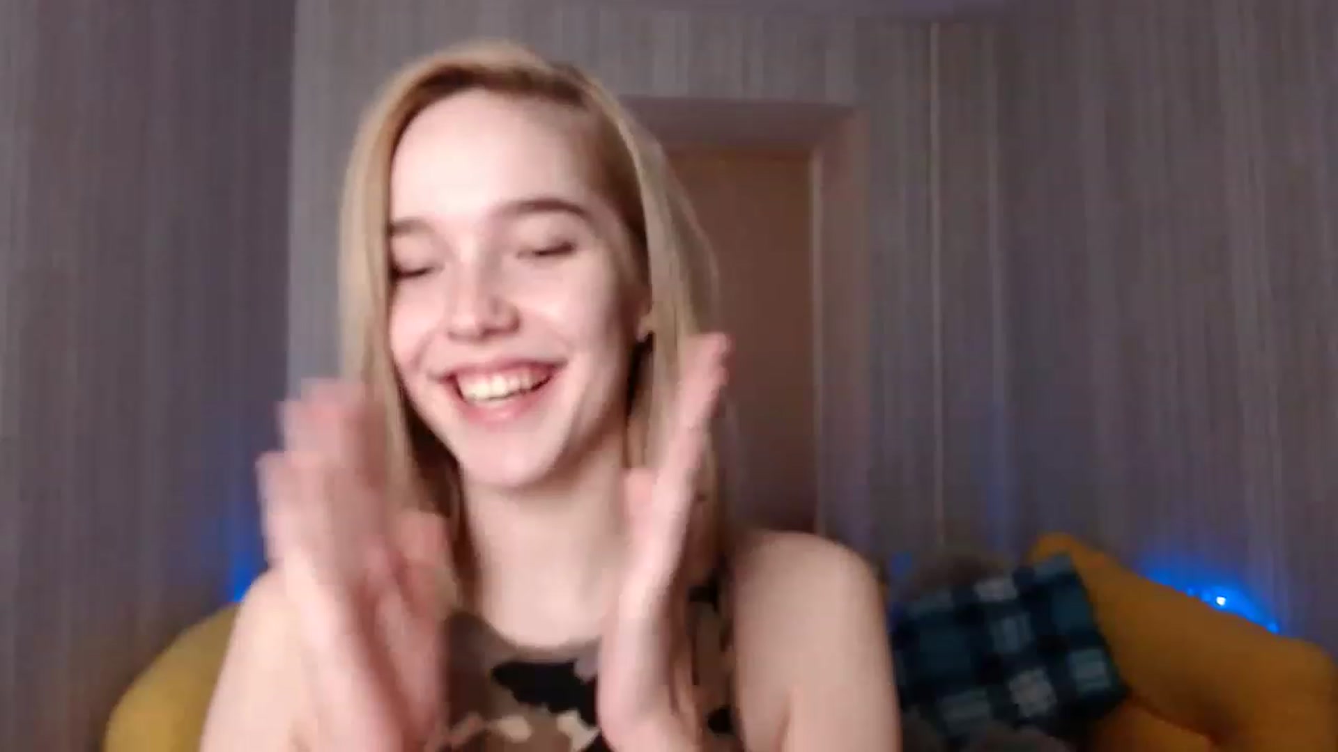 Gallery image thumbnail from EvaRockStar's myfreecams stream on, 01/07/2023, 16:17 image 7 of 20