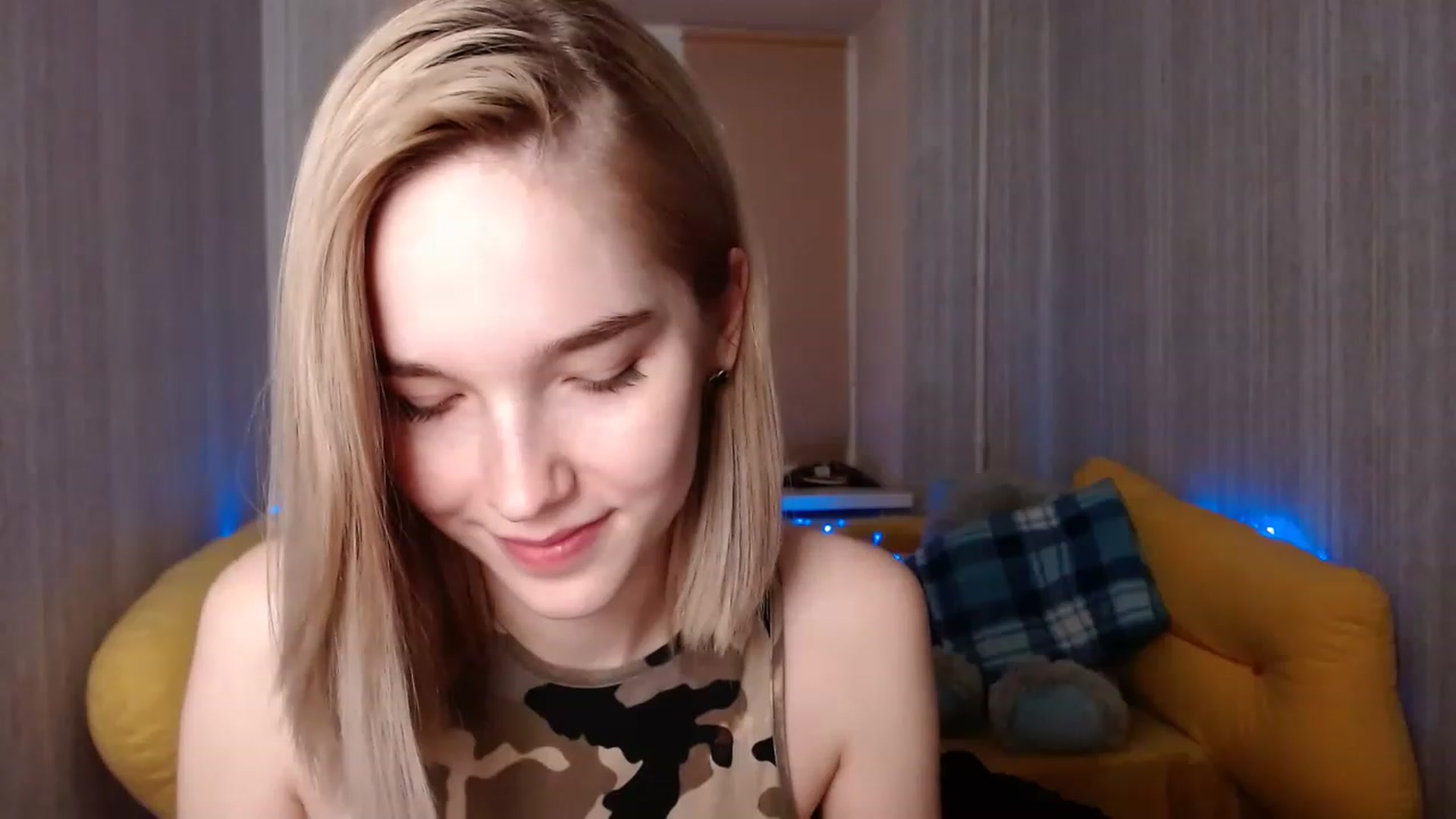 Gallery image thumbnail from EvaRockStar's myfreecams stream on, 01/07/2023, 16:17 image 15 of 20