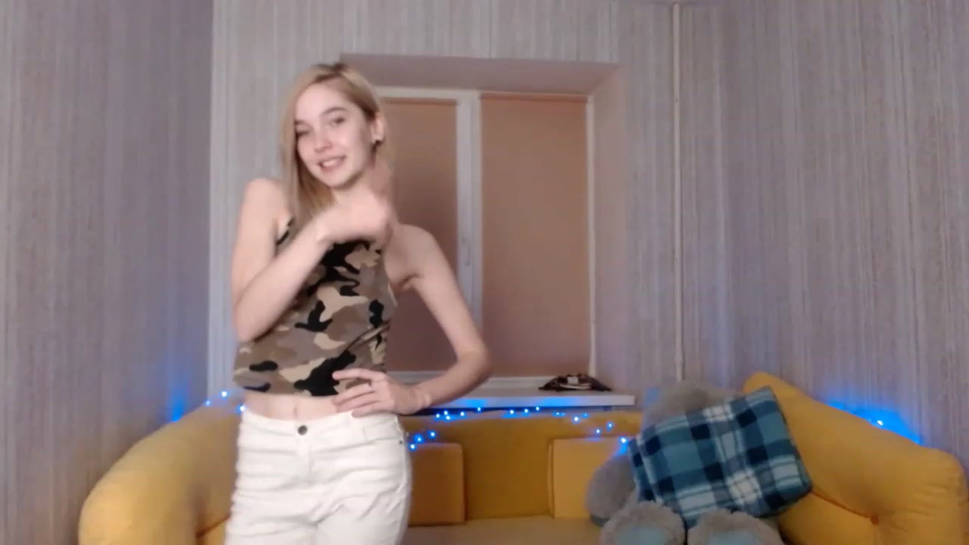Gallery image thumbnail from EvaRockStar's myfreecams stream on, 01/07/2023, 16:17 image 9 of 20