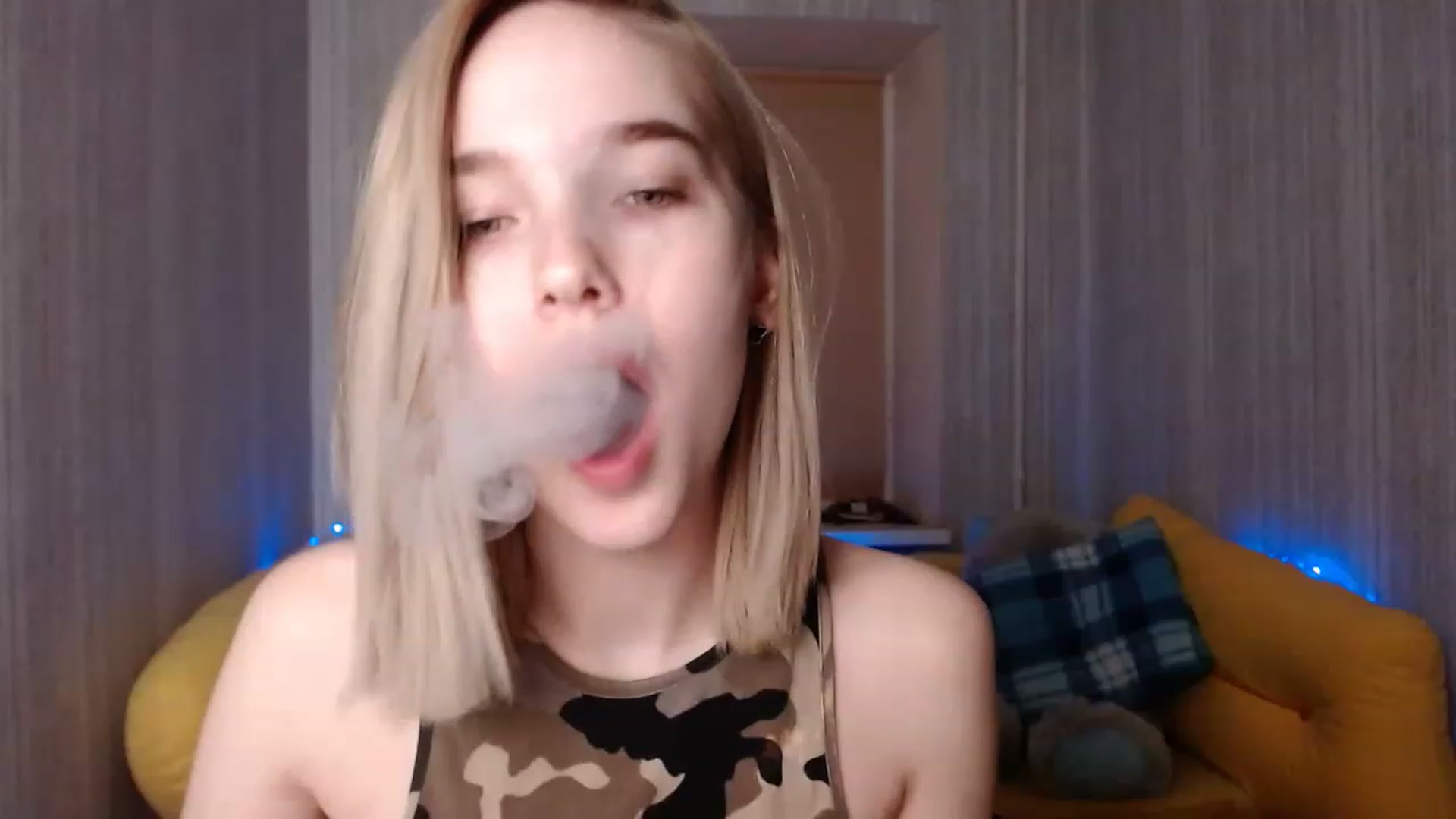 Gallery image thumbnail from EvaRockStar's myfreecams stream on, 01/07/2023, 16:17 image 3 of 20