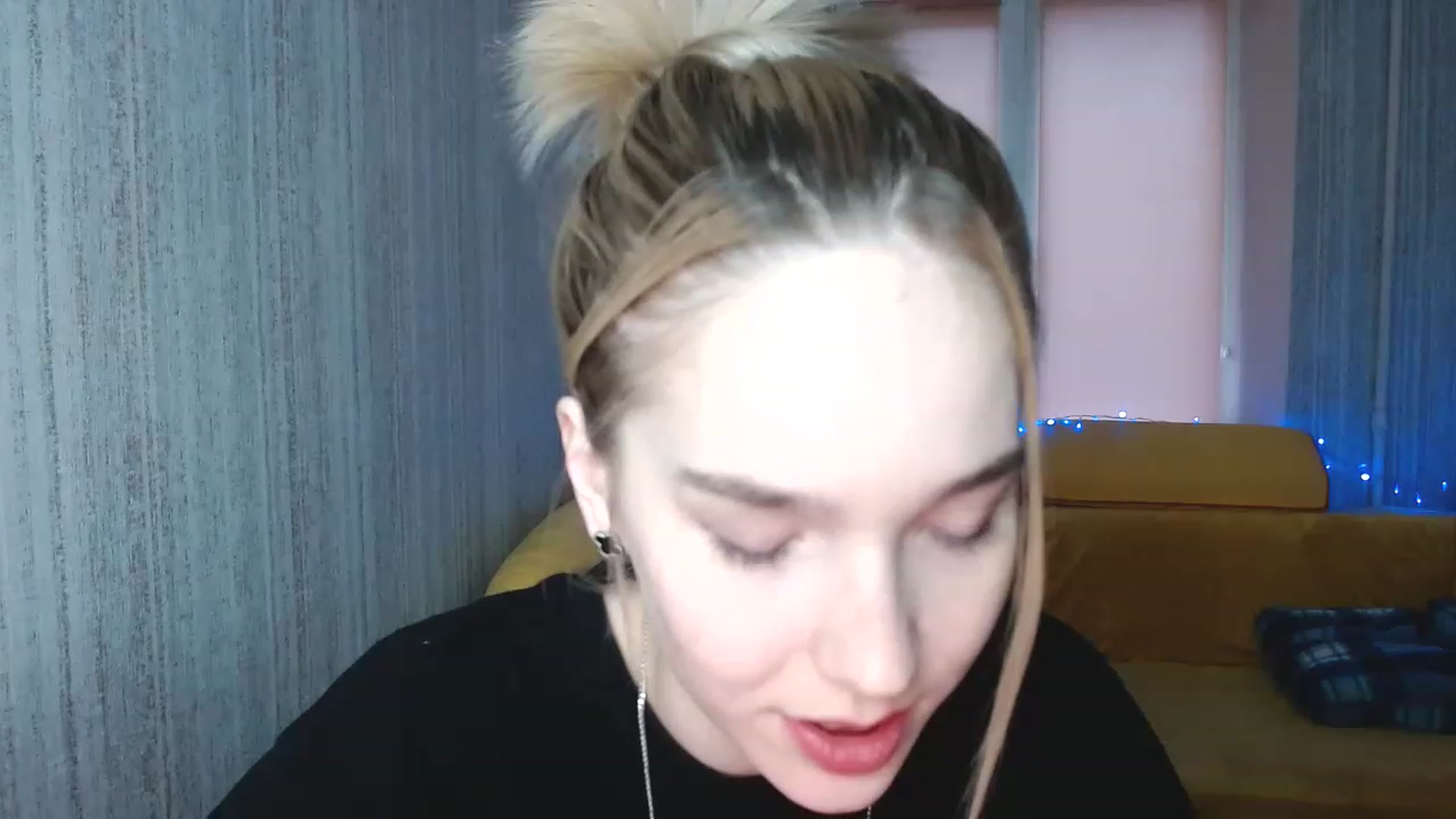 Gallery image thumbnail from EvaRockStar's myfreecams stream on, 01/13/2023, 14:22 image 8 of 20