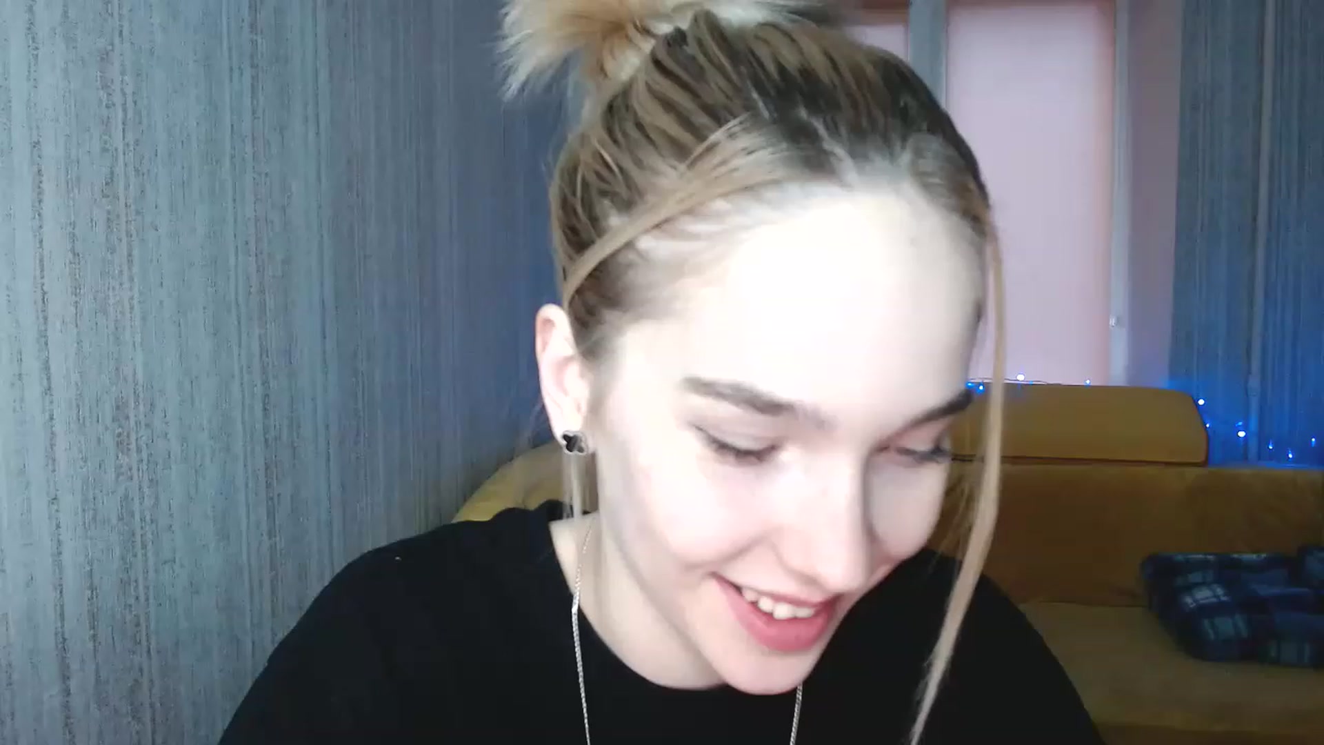 Gallery image thumbnail from EvaRockStar's myfreecams stream on, 01/13/2023, 14:22 image 7 of 20