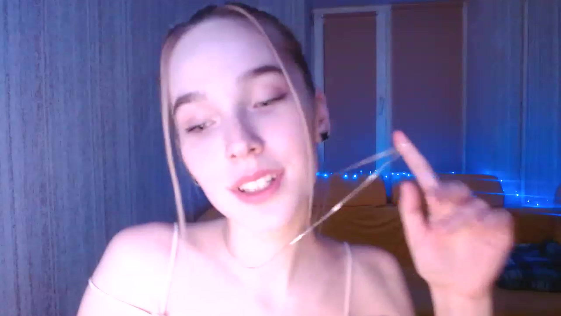 Gallery image thumbnail from EvaRockStar's myfreecams stream on, 01/13/2023, 16:36 image 17 of 20
