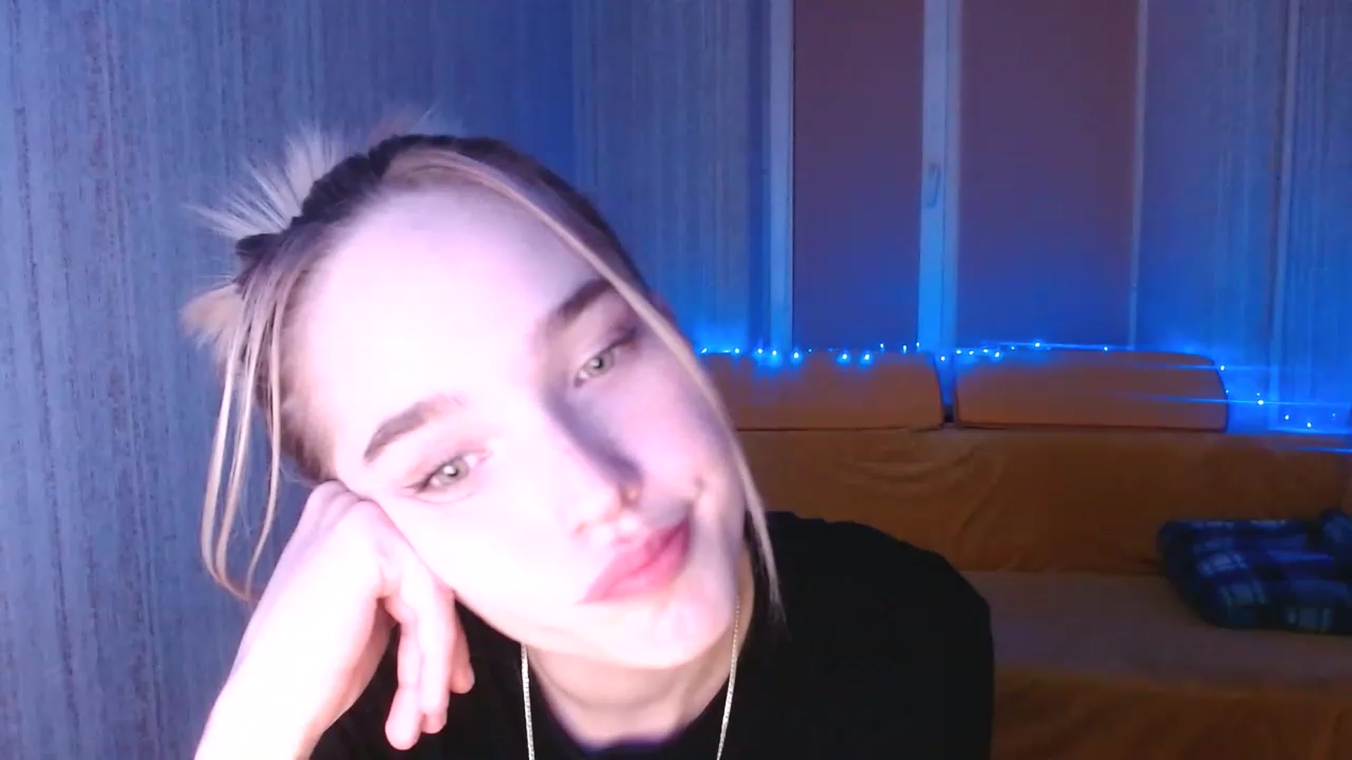 Gallery image thumbnail from EvaRockStar's myfreecams stream on, 01/13/2023, 16:36 image 11 of 20