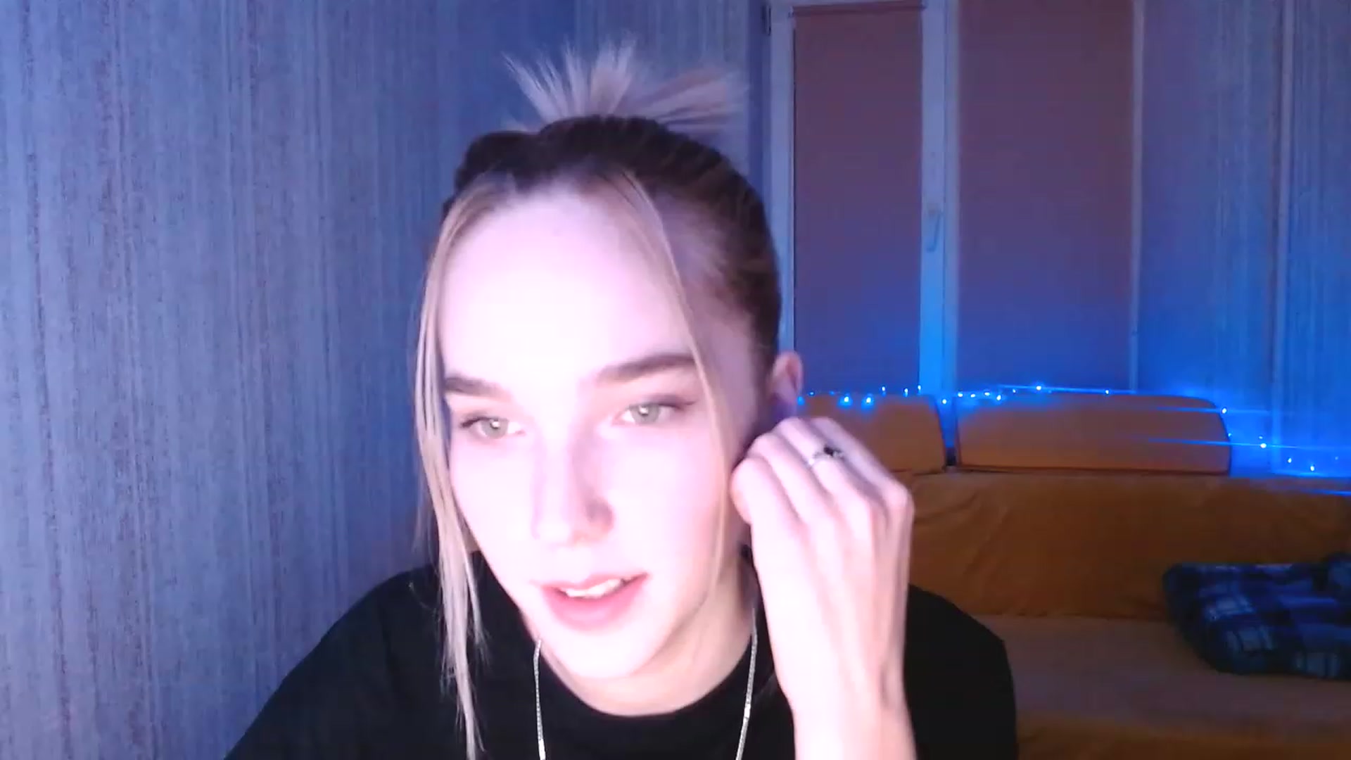 Gallery image thumbnail from EvaRockStar's myfreecams stream on, 01/13/2023, 16:36 image 15 of 20
