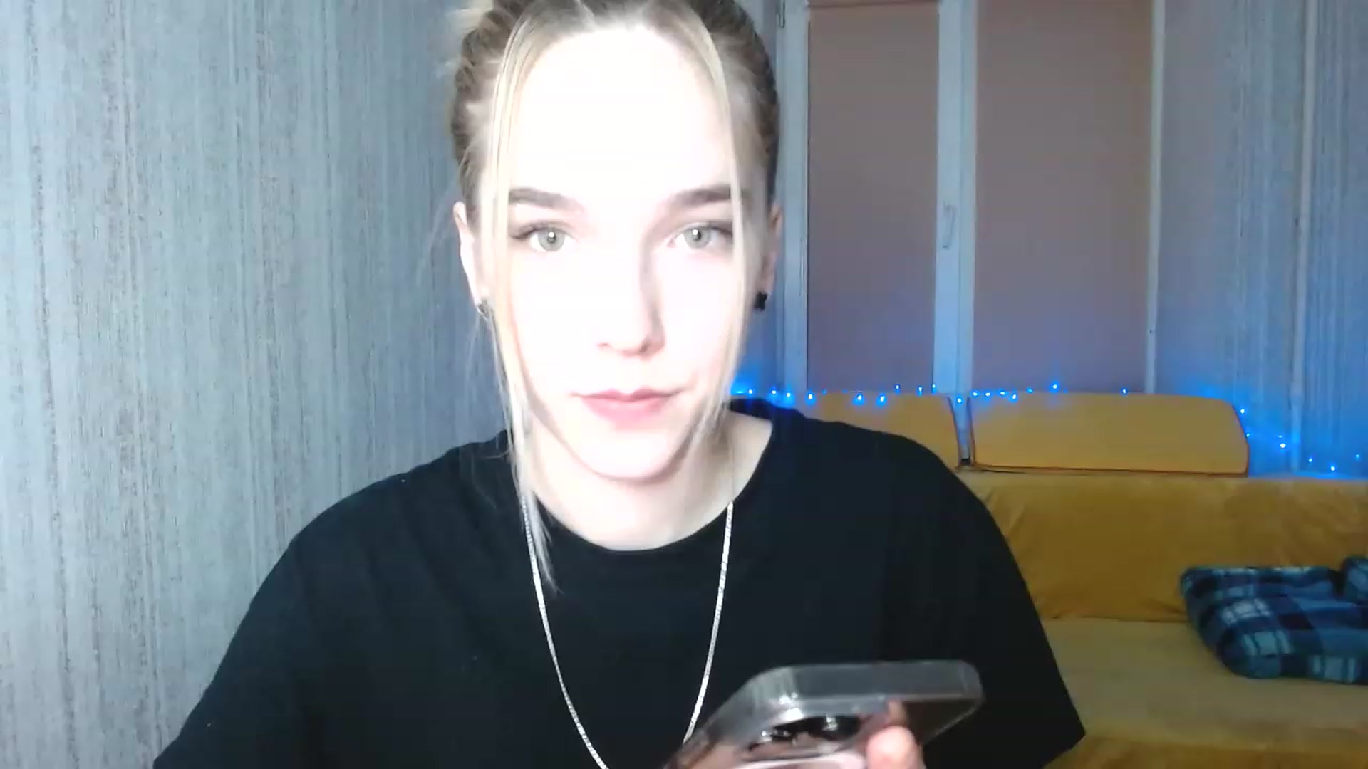 Gallery image thumbnail from EvaRockStar's myfreecams stream on, 01/13/2023, 16:36 image 1 of 20