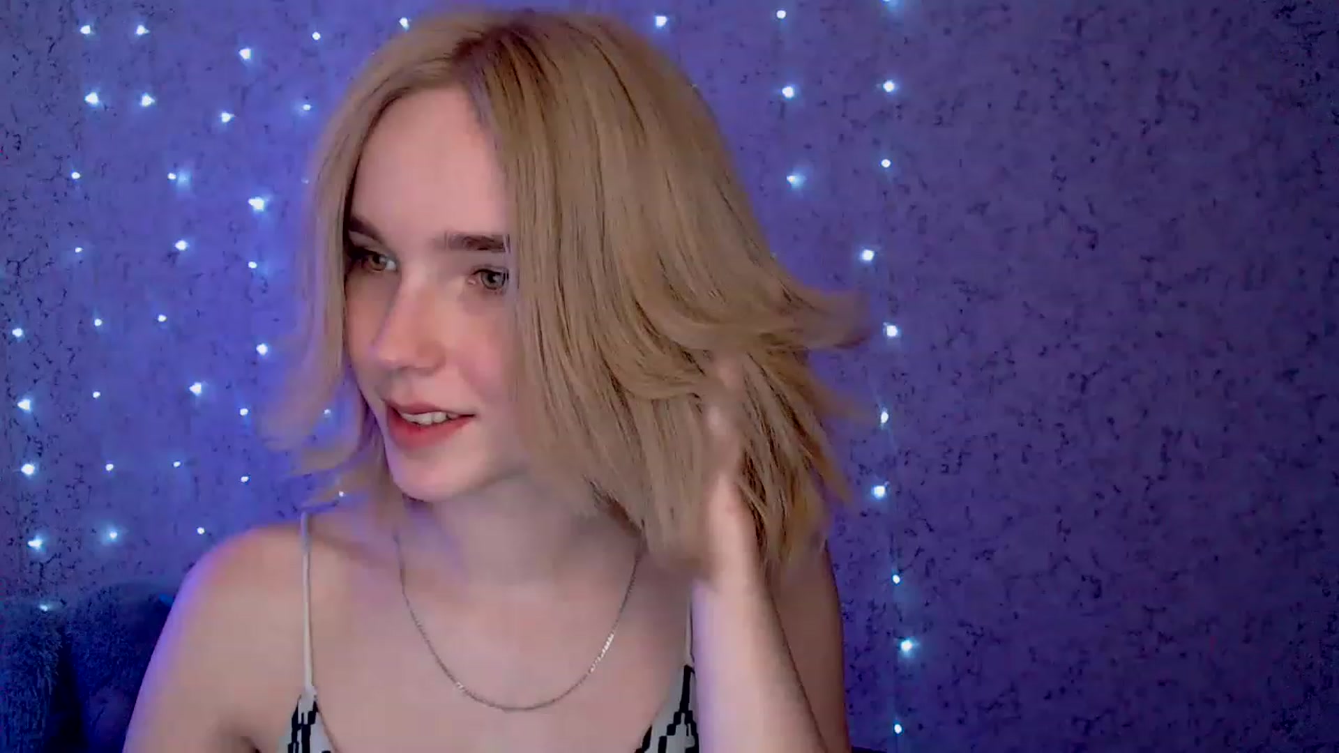 Gallery image thumbnail from EvaRockStar's myfreecams stream on, 01/17/2023, 16:43 image 12 of 20