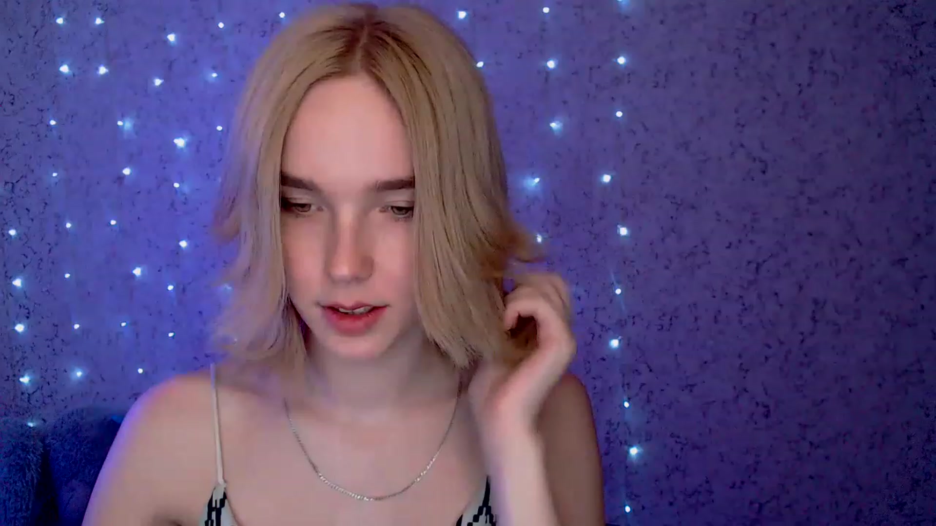 Gallery image thumbnail from EvaRockStar's myfreecams stream on, 01/17/2023, 16:43 image 13 of 20