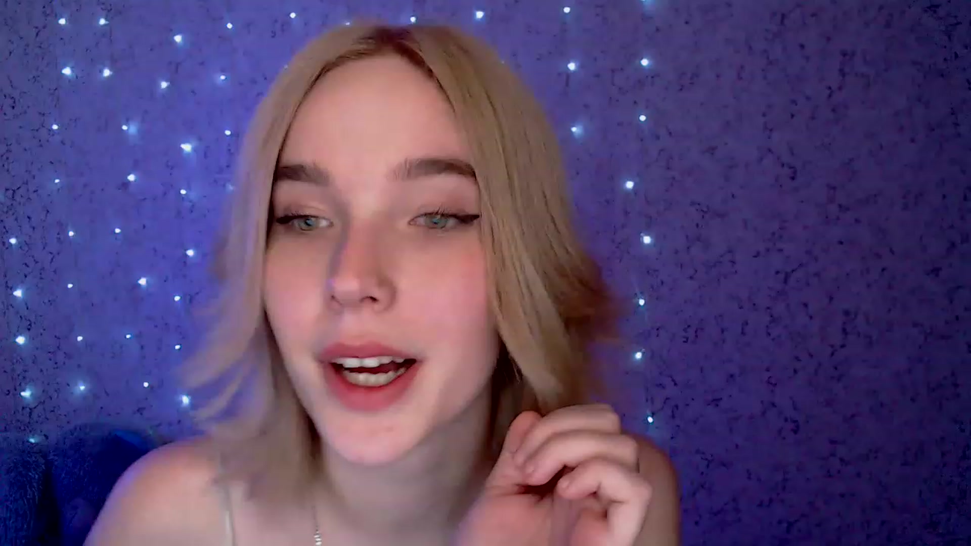 Gallery image thumbnail from EvaRockStar's myfreecams stream on, 01/17/2023, 16:43 image 8 of 20