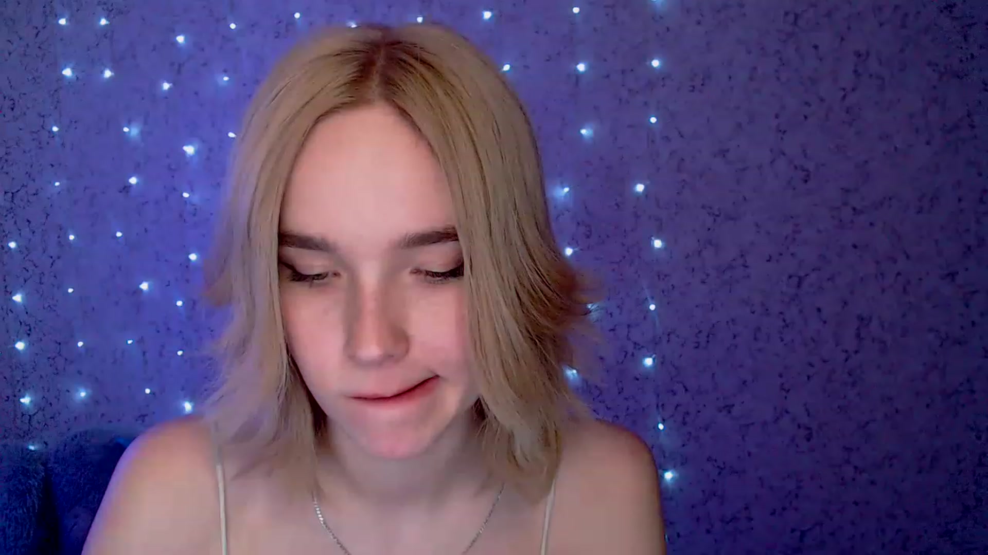 Gallery image thumbnail from EvaRockStar's myfreecams stream on, 01/17/2023, 16:43 image 5 of 20